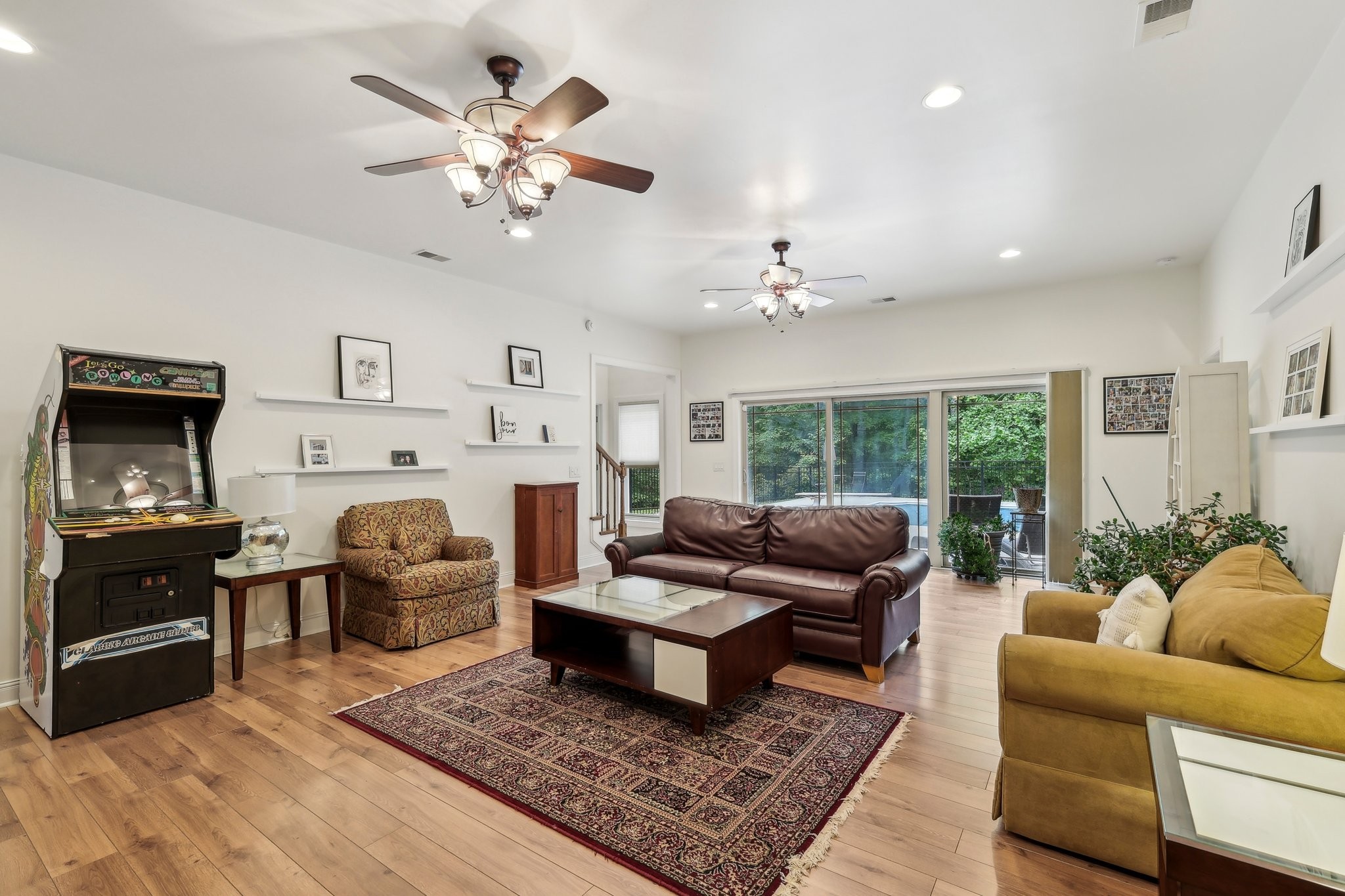 1313 Ridge Rd