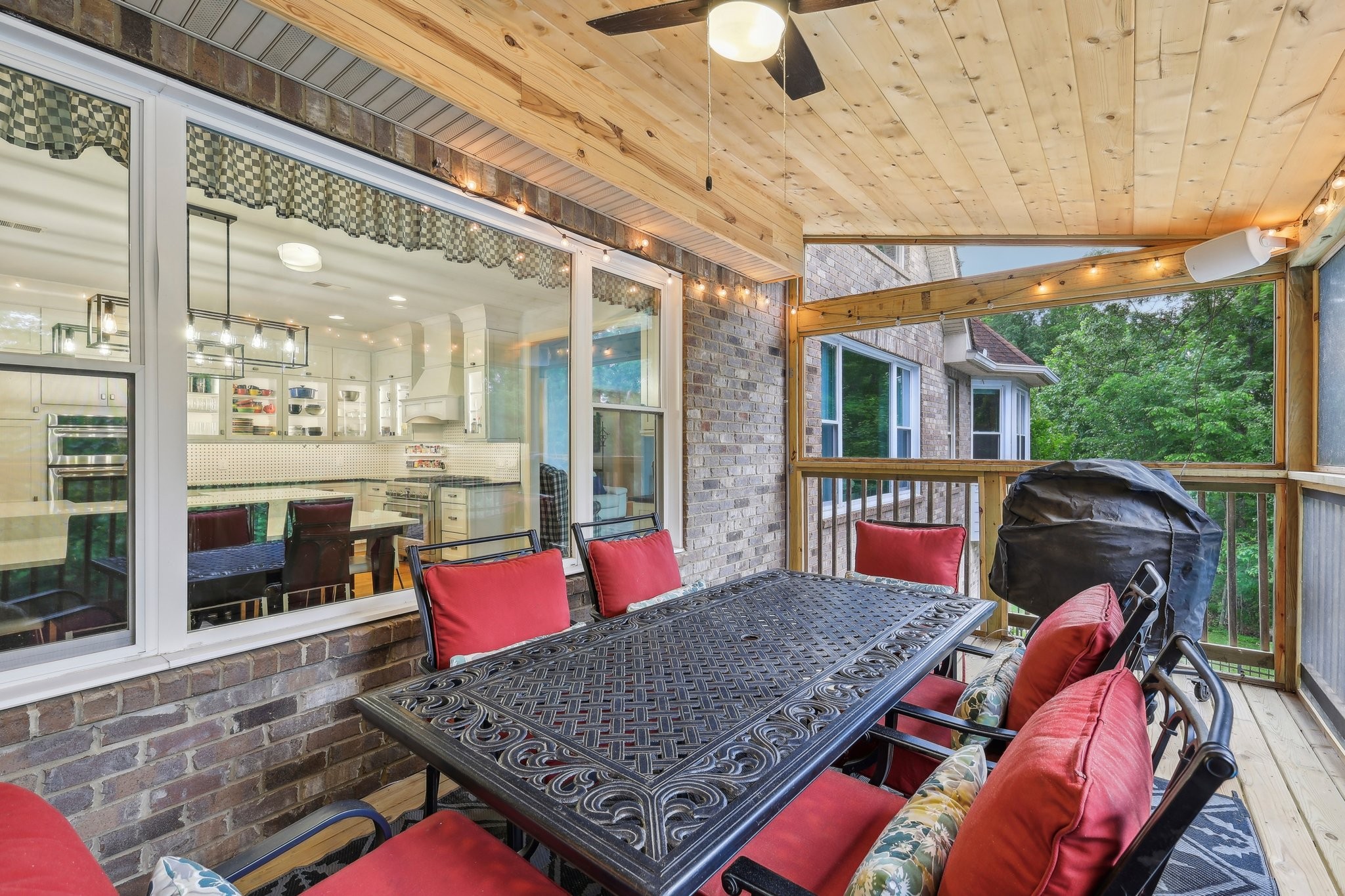1313 Ridge Rd