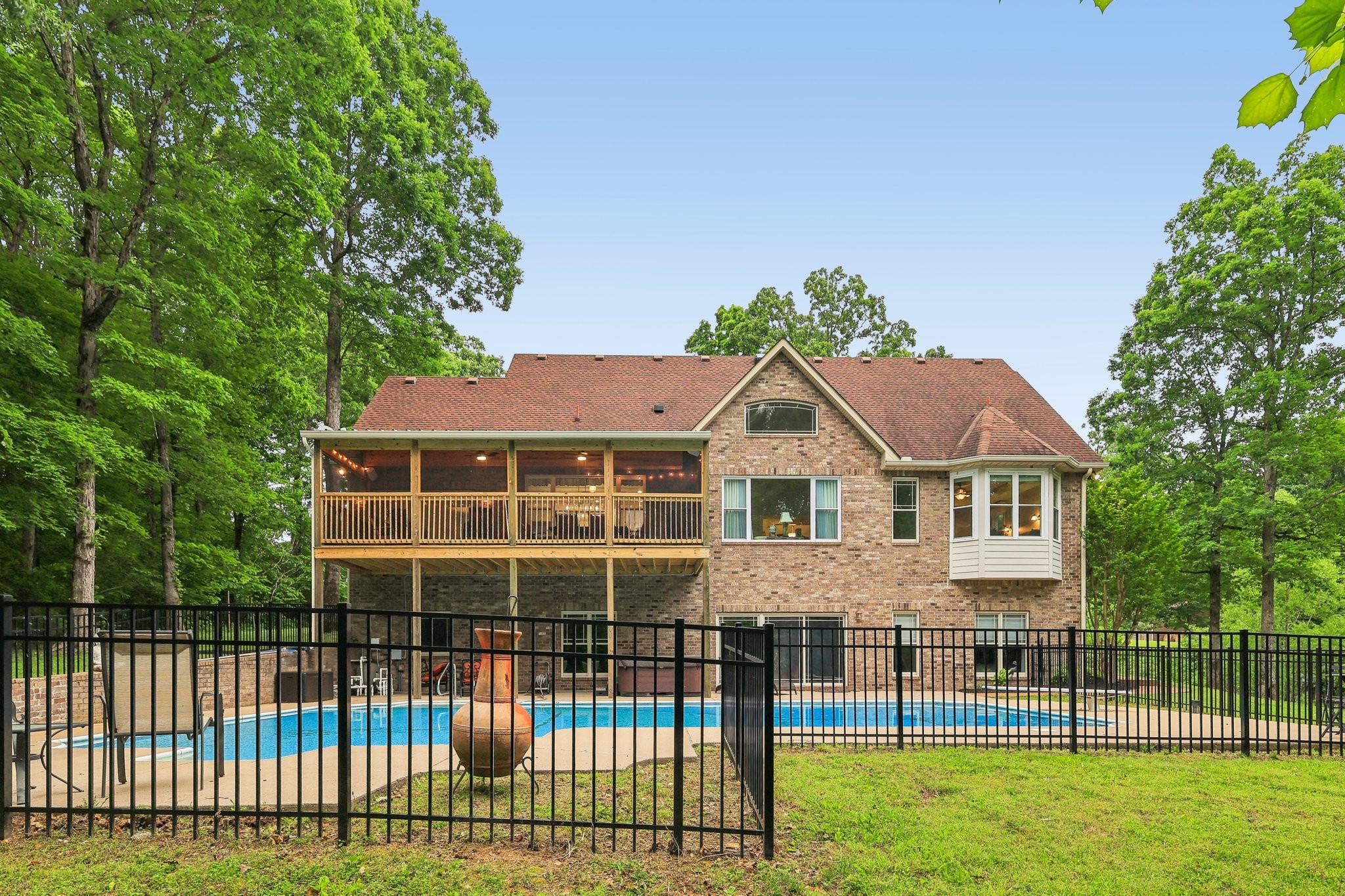 1313 Ridge Rd