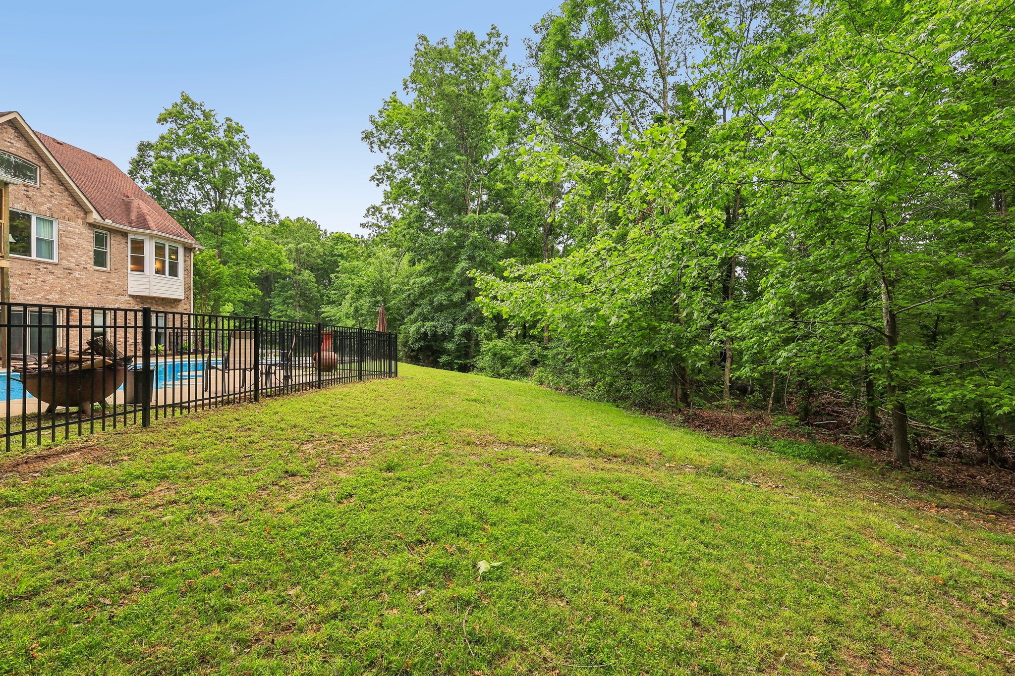 1313 Ridge Rd