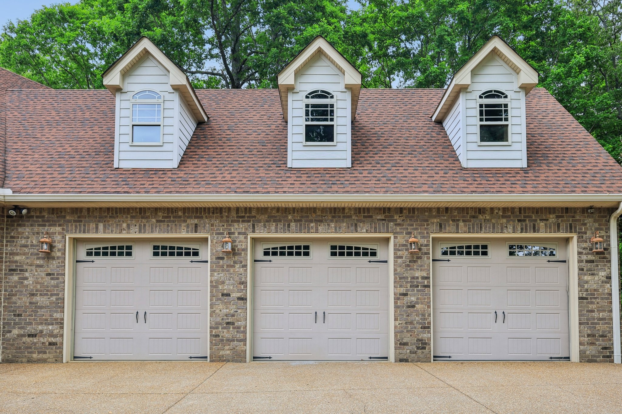 1313 Ridge Rd