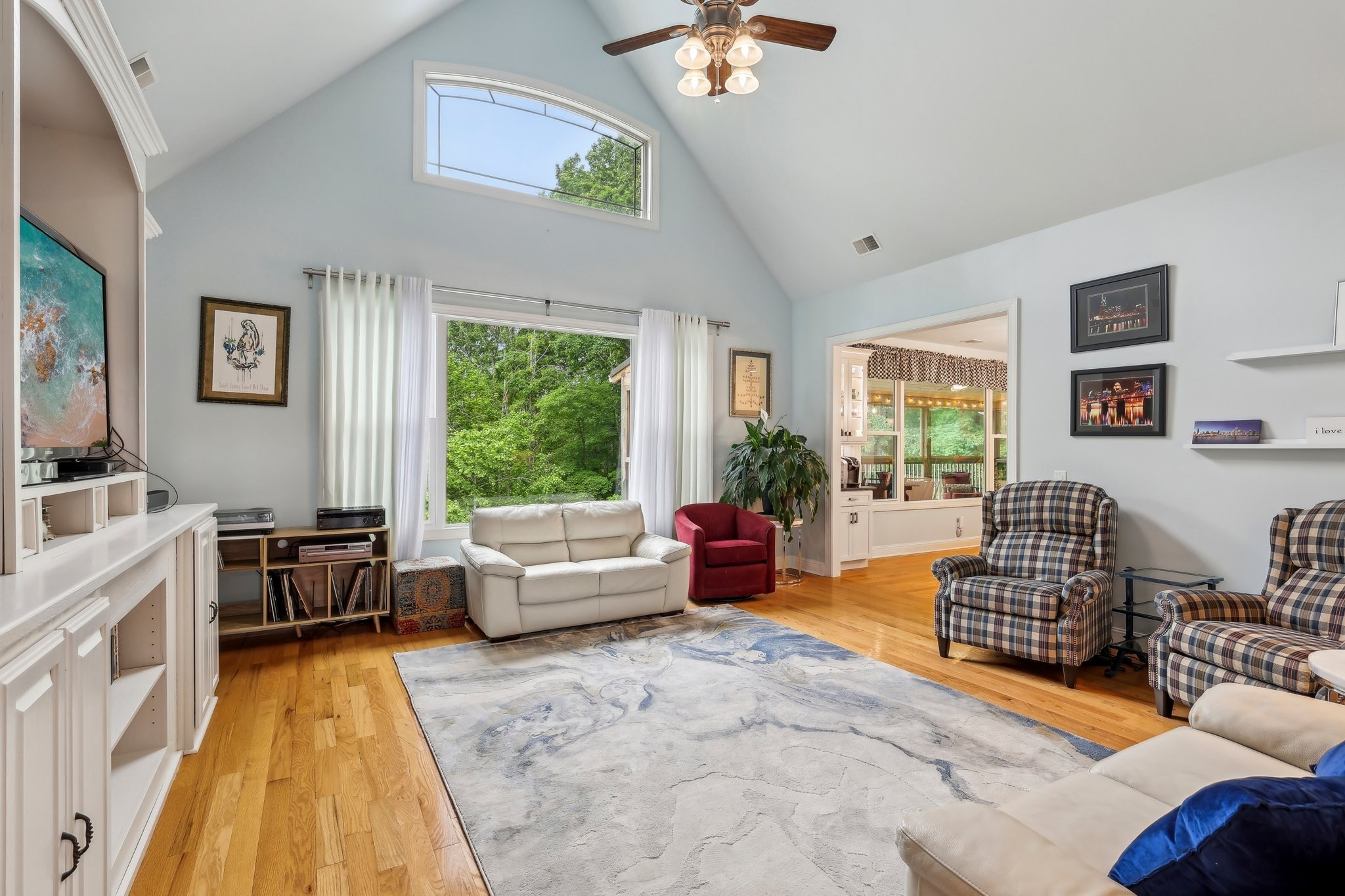 1313 Ridge Rd