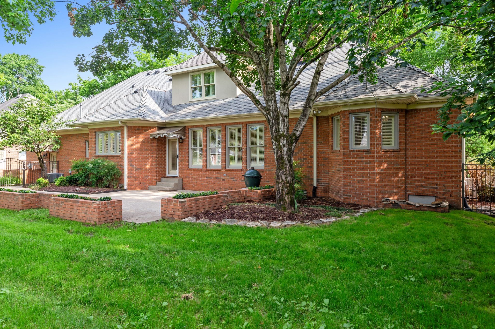 1626 Wexford Dr
