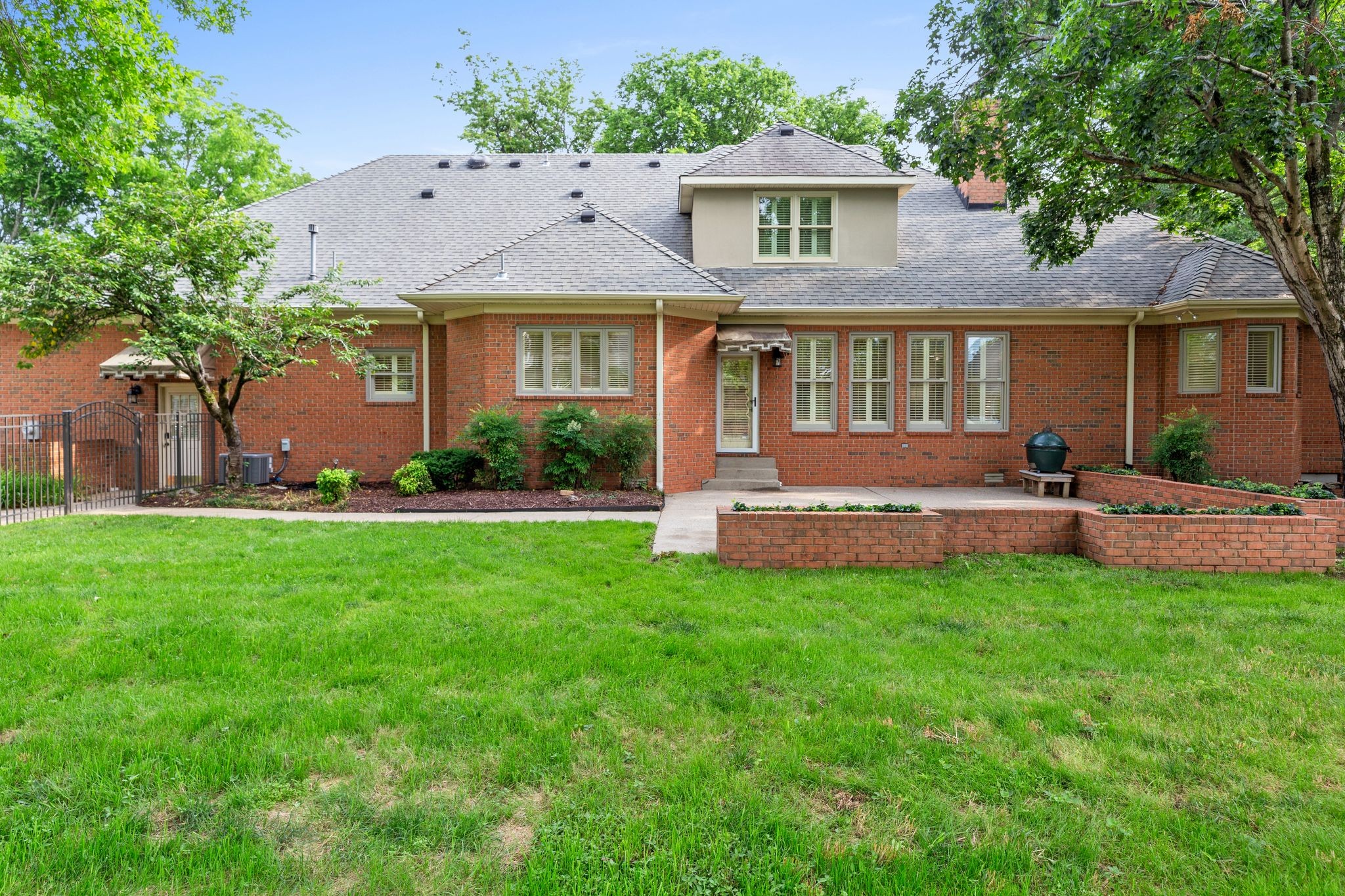 1626 Wexford Dr