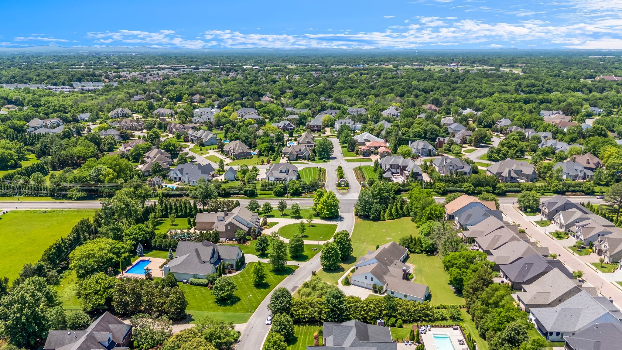2111 Lovelace Lane