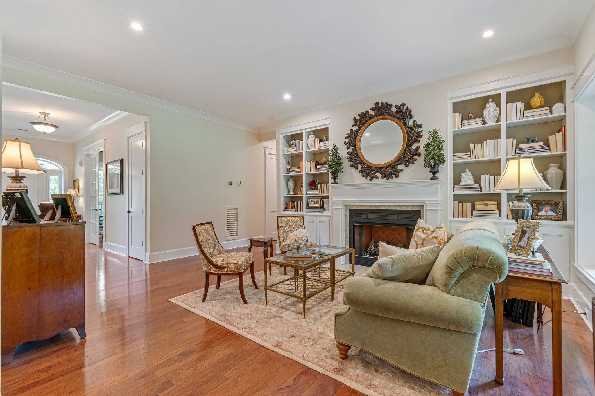 2111 Lovelace Lane