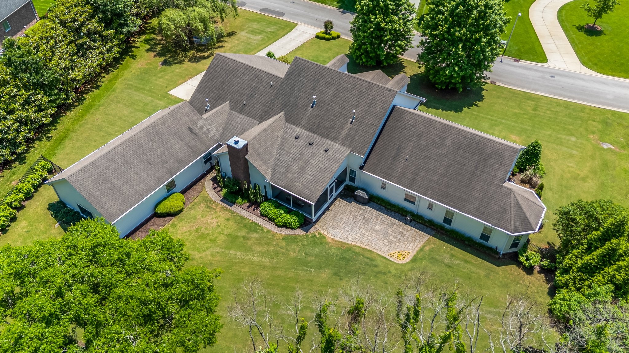 2111 Lovelace Lane