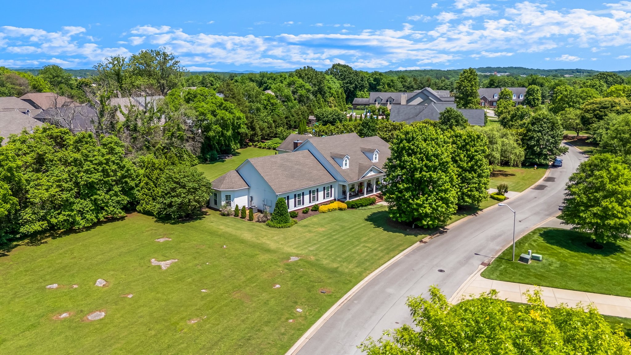 2111 Lovelace Lane