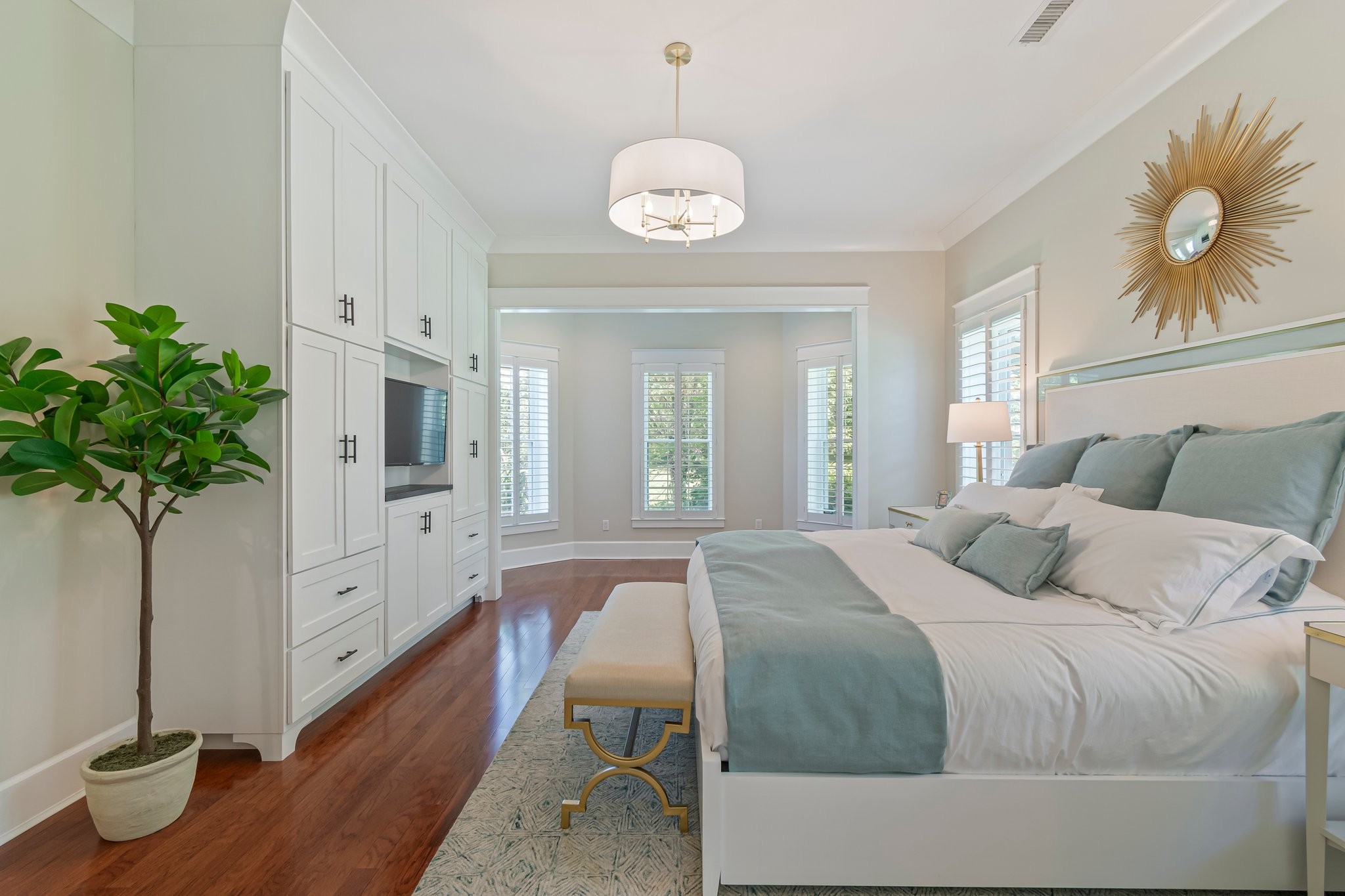 2111 Lovelace Lane