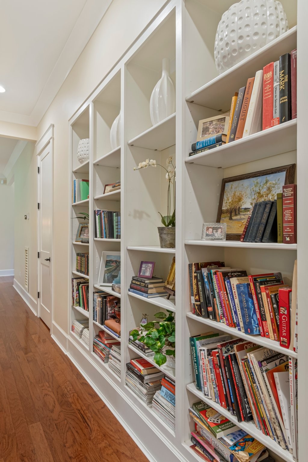 2111 Lovelace Lane