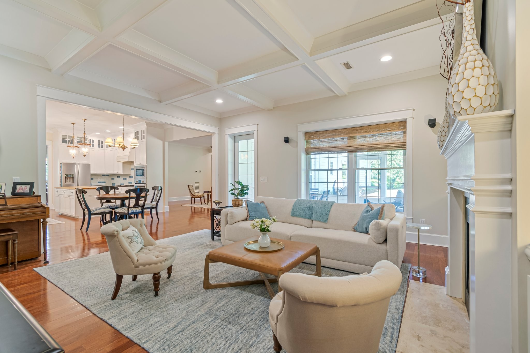 2111 Lovelace Lane