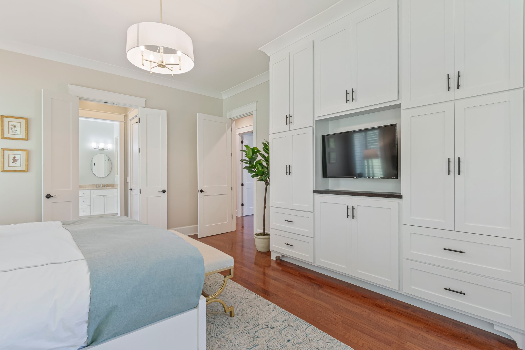 2111 Lovelace Lane