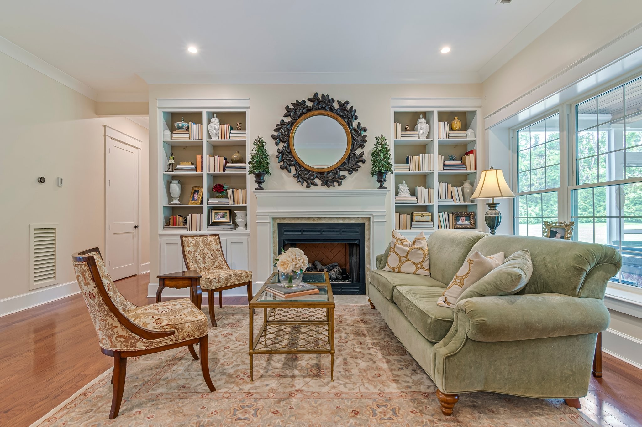 2111 Lovelace Lane