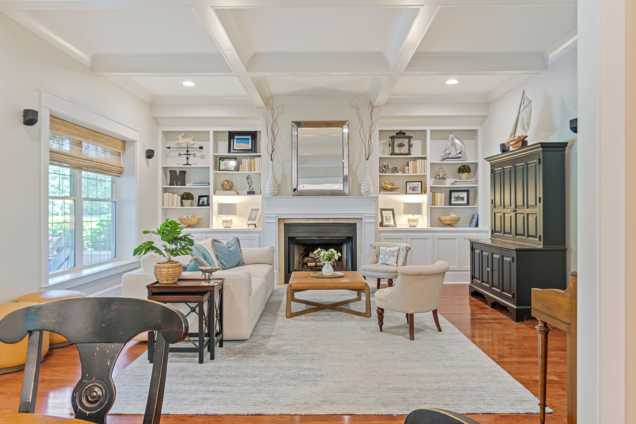 2111 Lovelace Lane