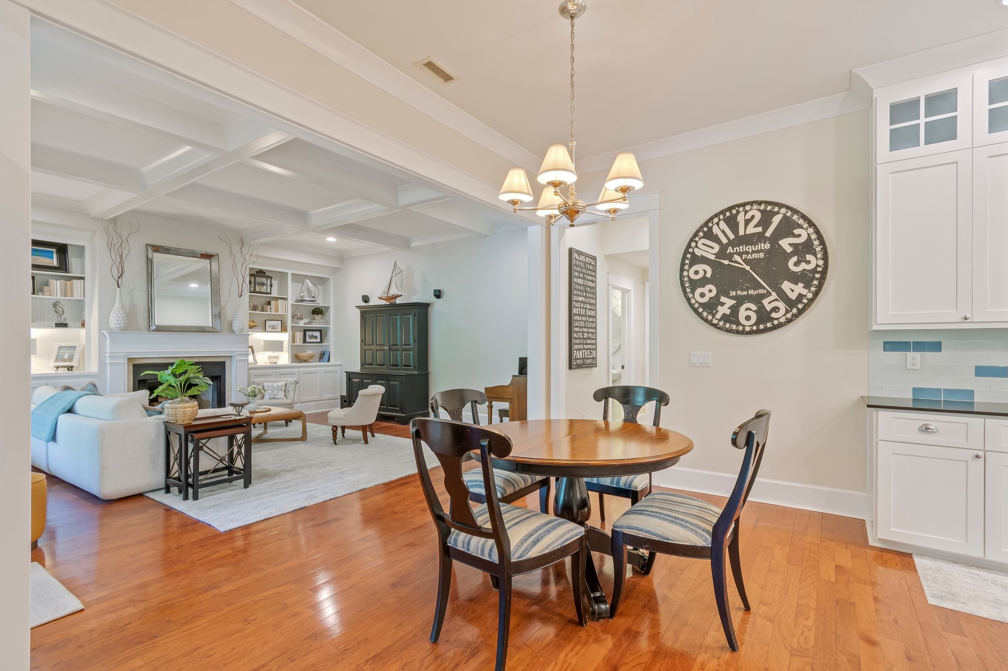 2111 Lovelace Lane