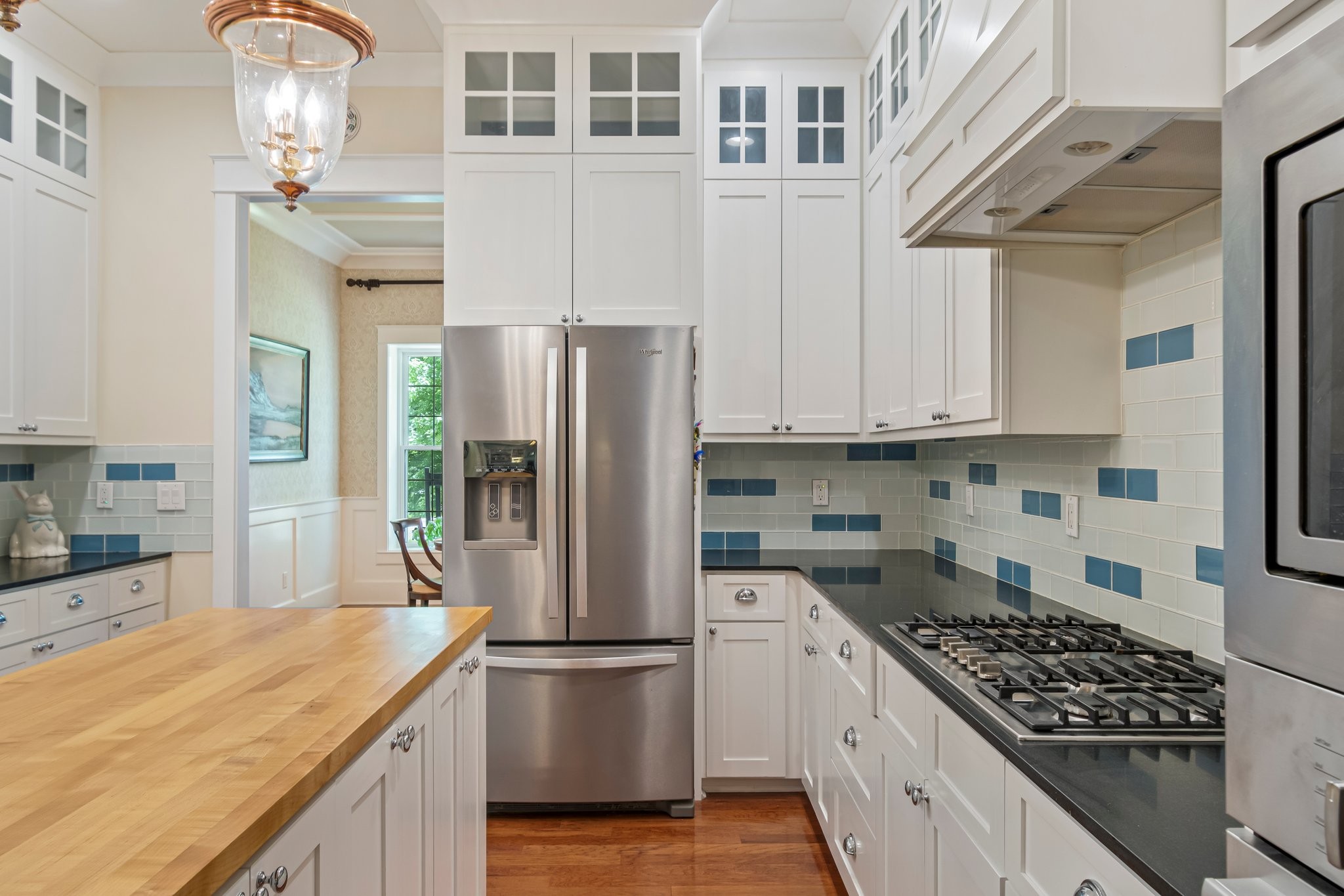 2111 Lovelace Lane