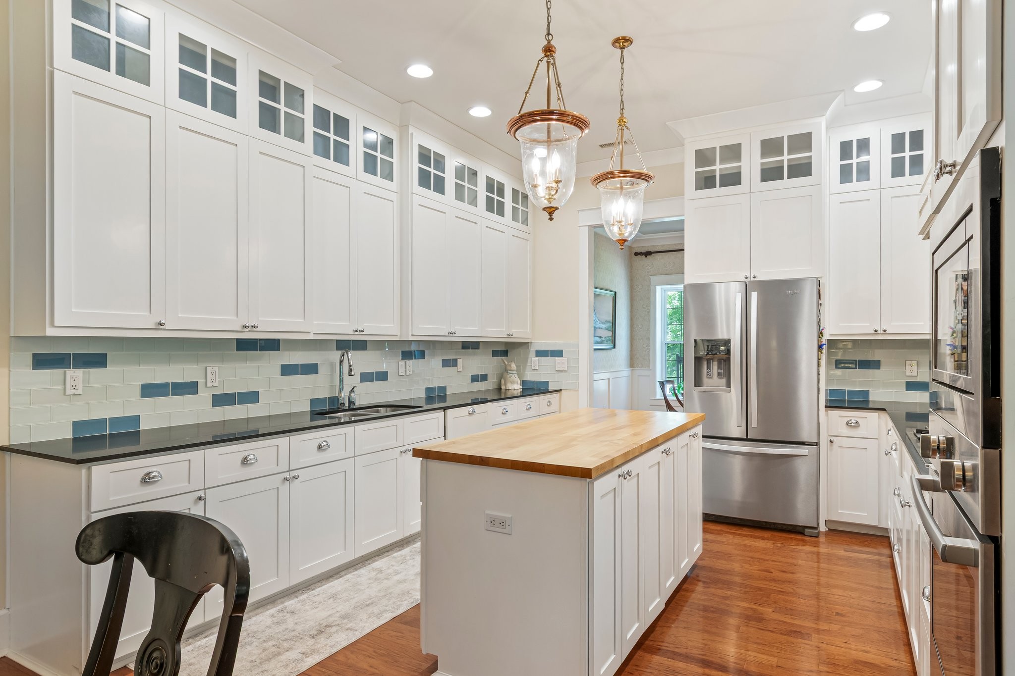 2111 Lovelace Lane