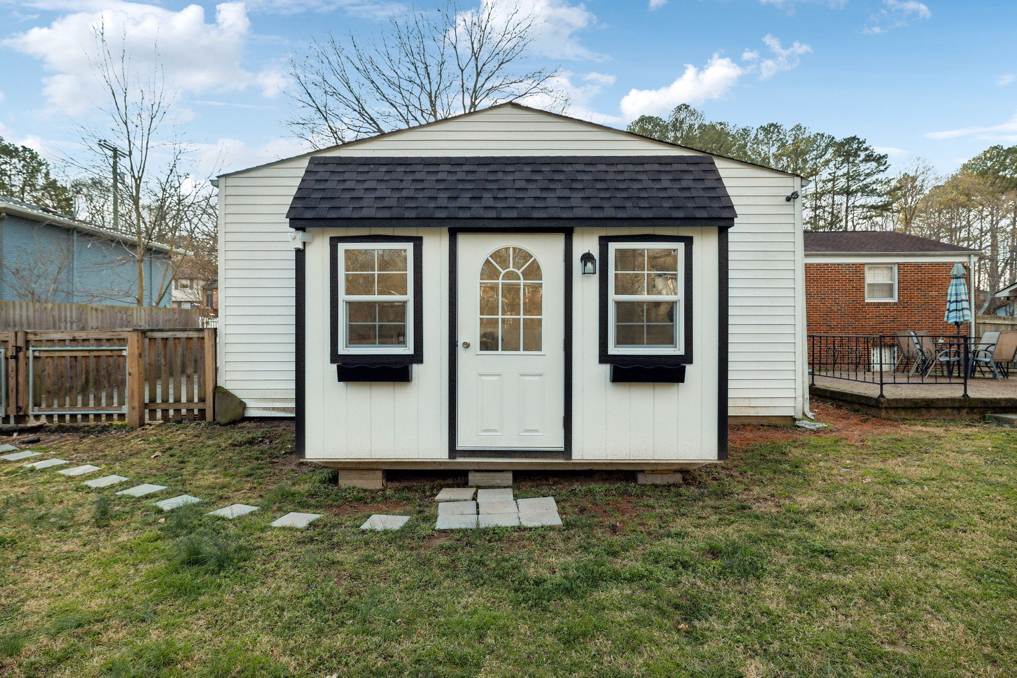 678 Brewer Dr
