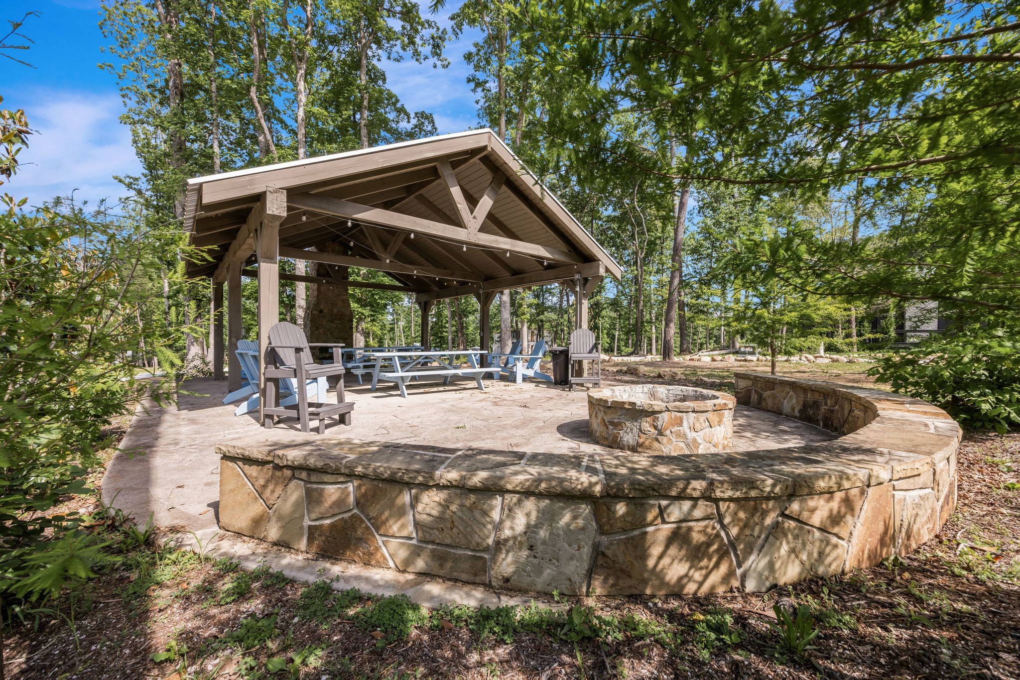 113 Hemlock Cove