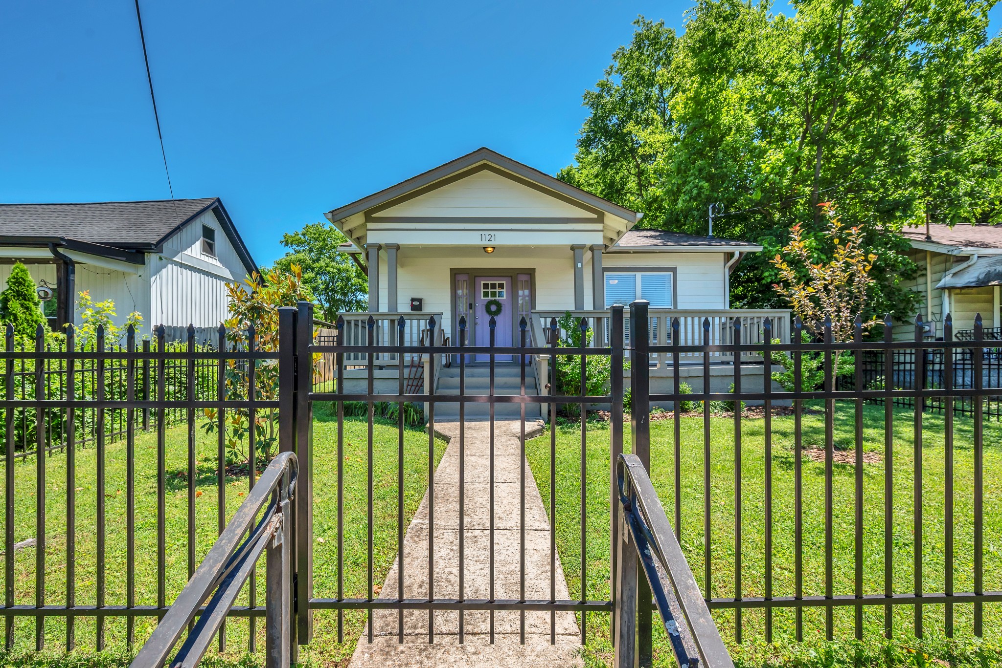 1121 Stainback Ave