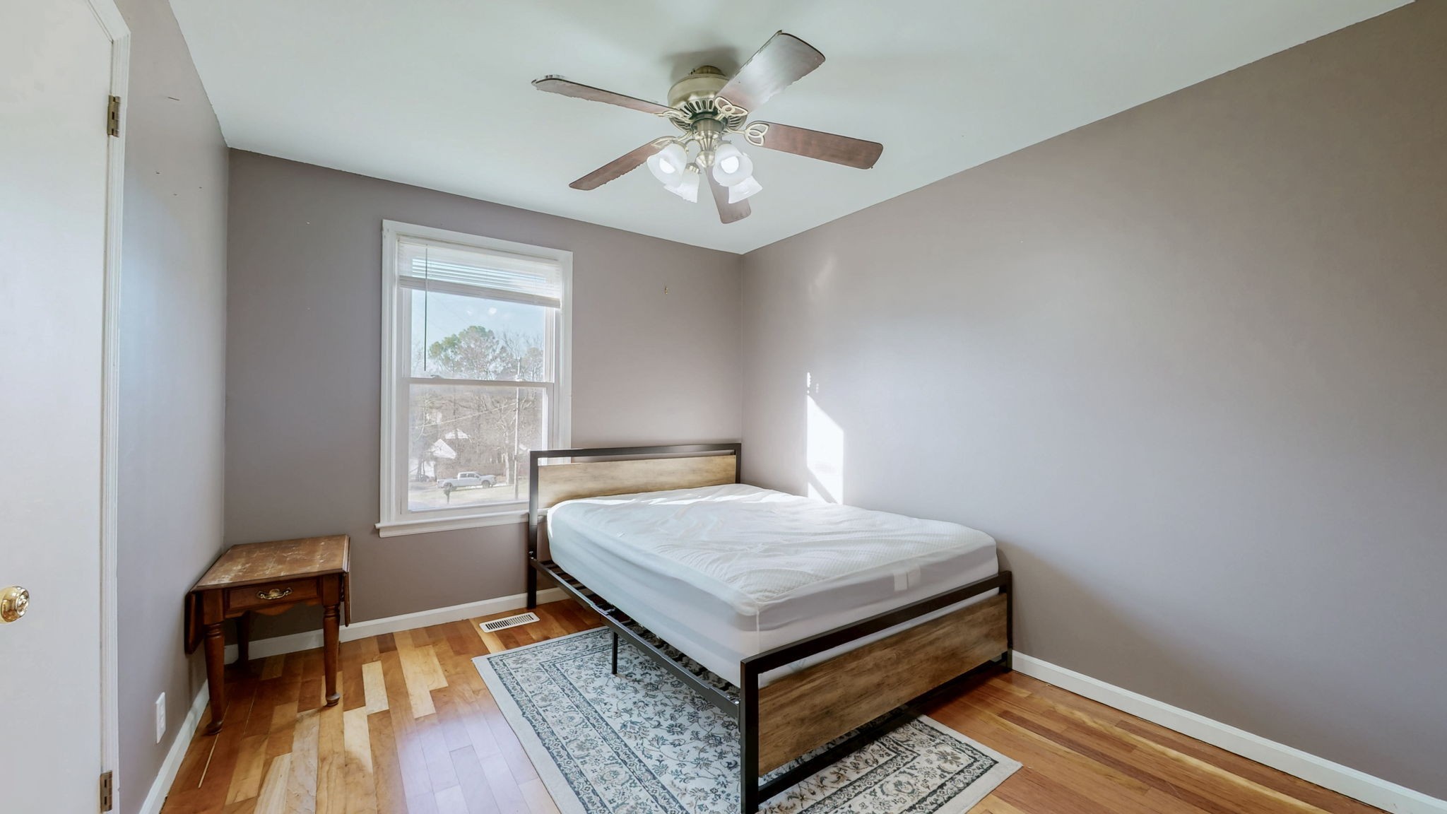 108 Oakwood Ct