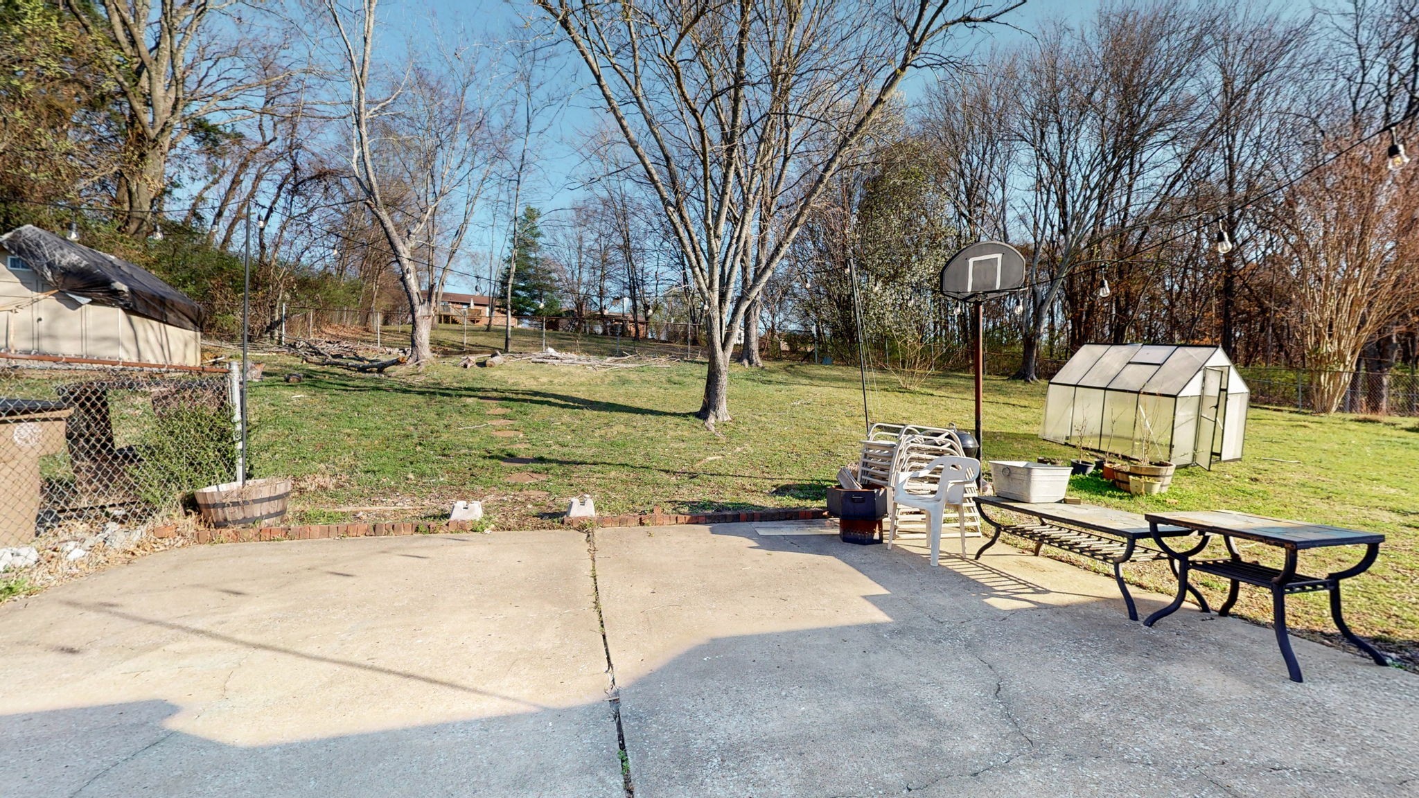 108 Oakwood Ct