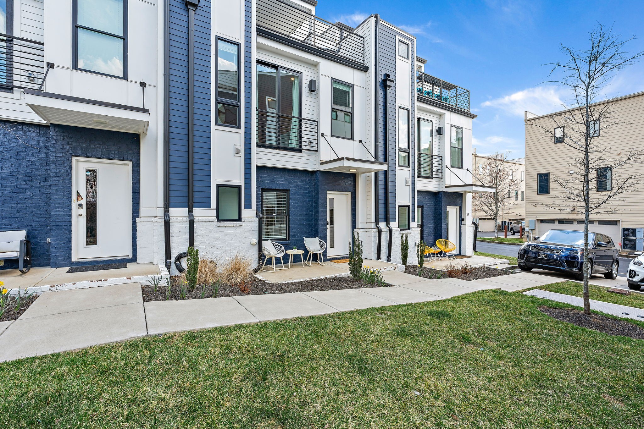 1308 Montgomery Ave Unit: 7