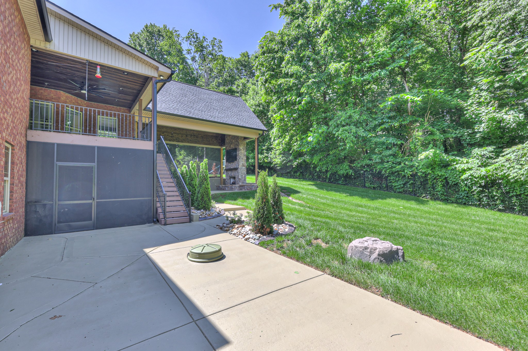 1201 Ben Hill Blvd