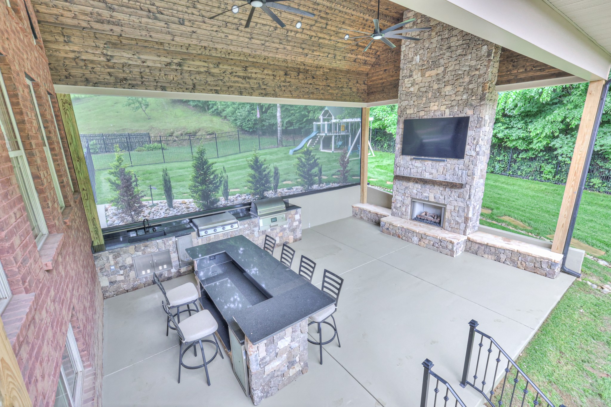 1201 Ben Hill Blvd