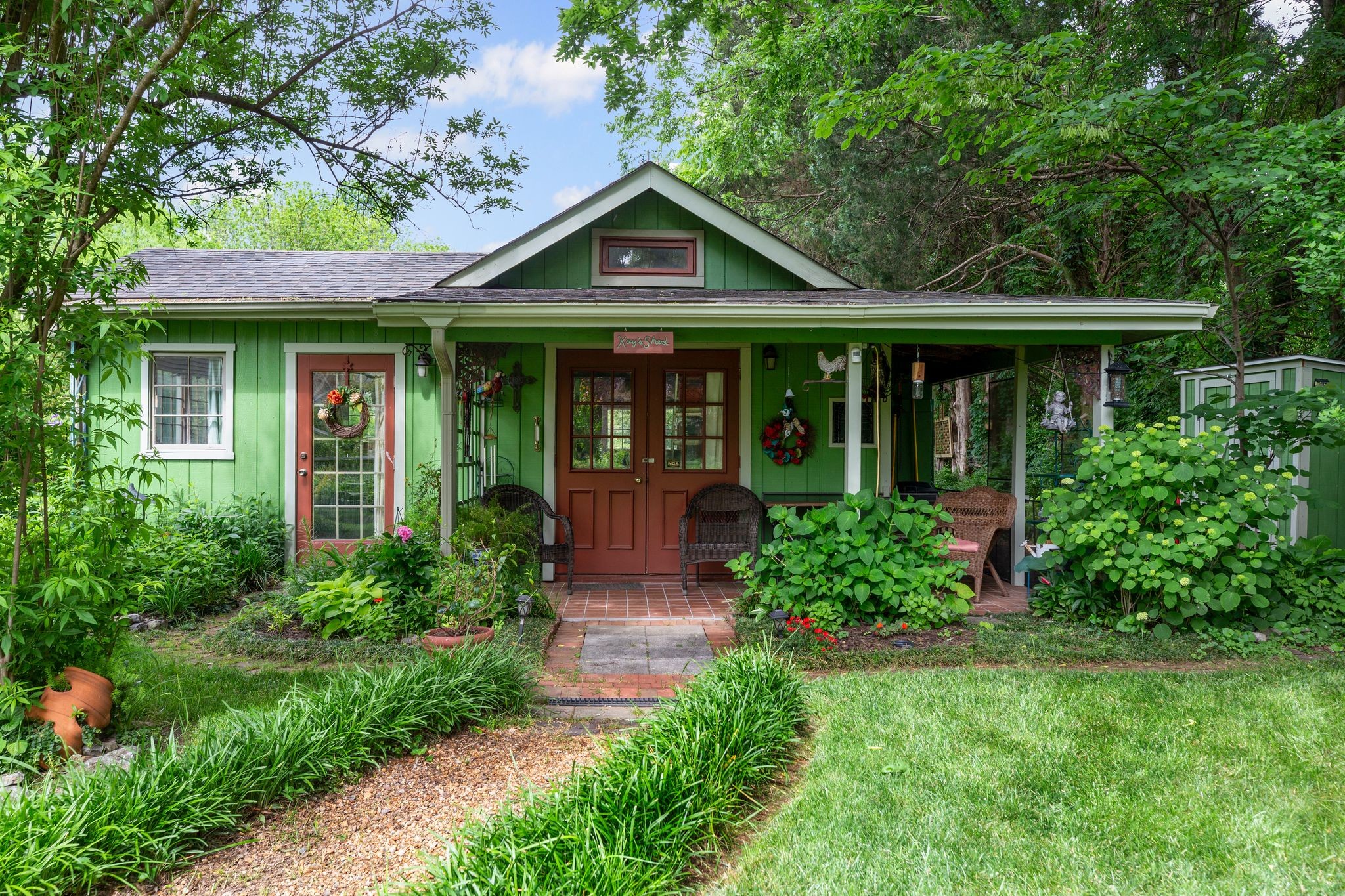 906 Knight Circle