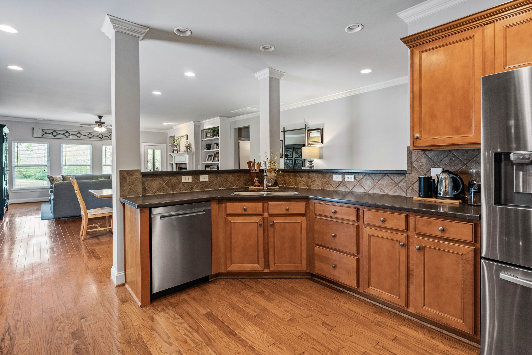 207 Schoolpath Ln