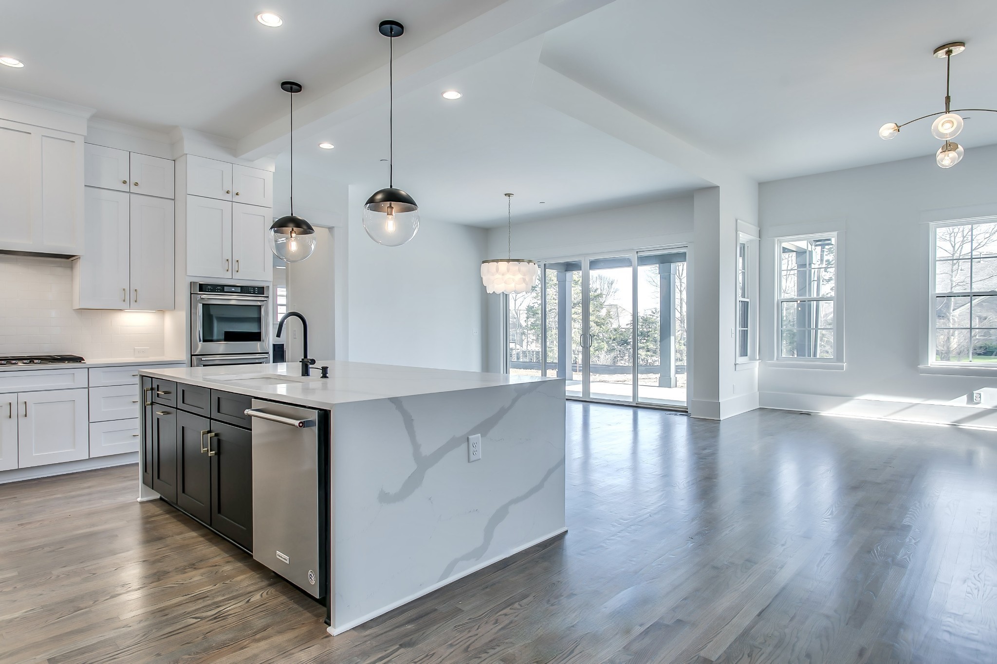 1013 Laguna Drive