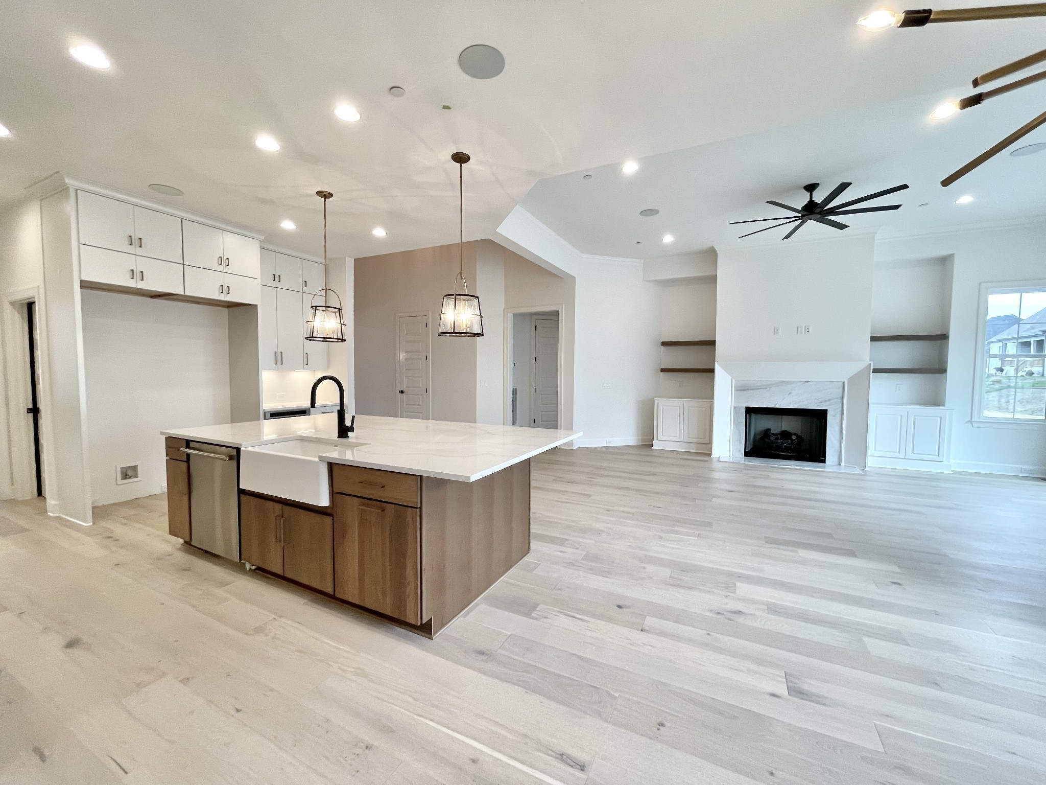 1013 Laguna Drive