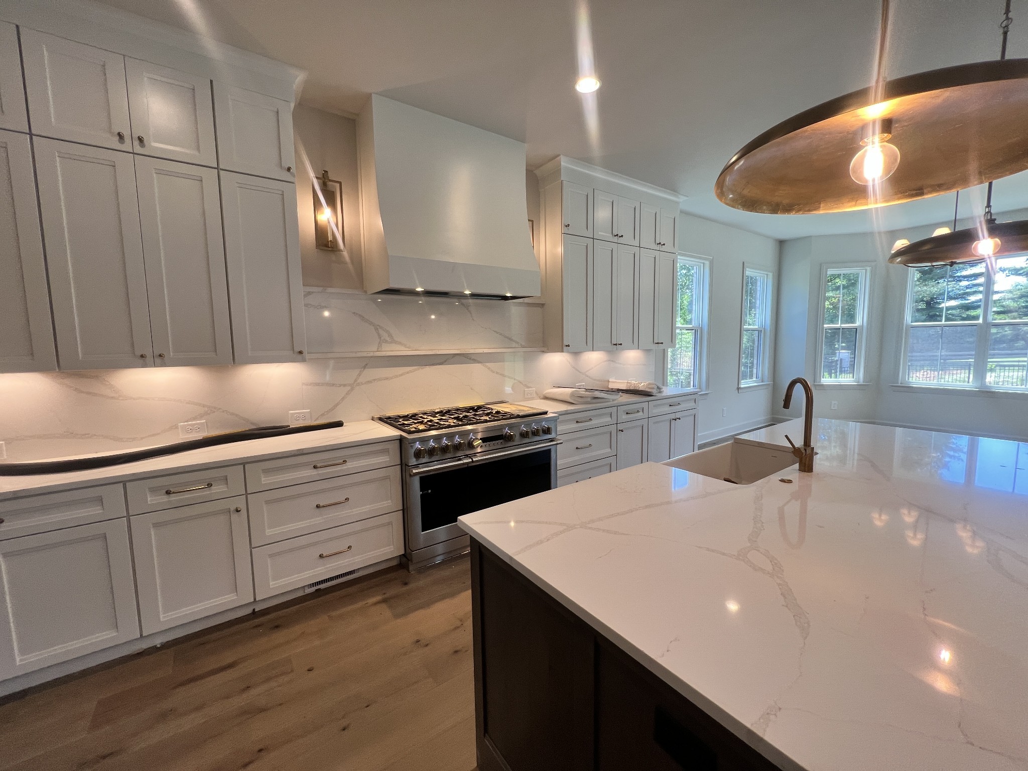 1900 Palisades Dr