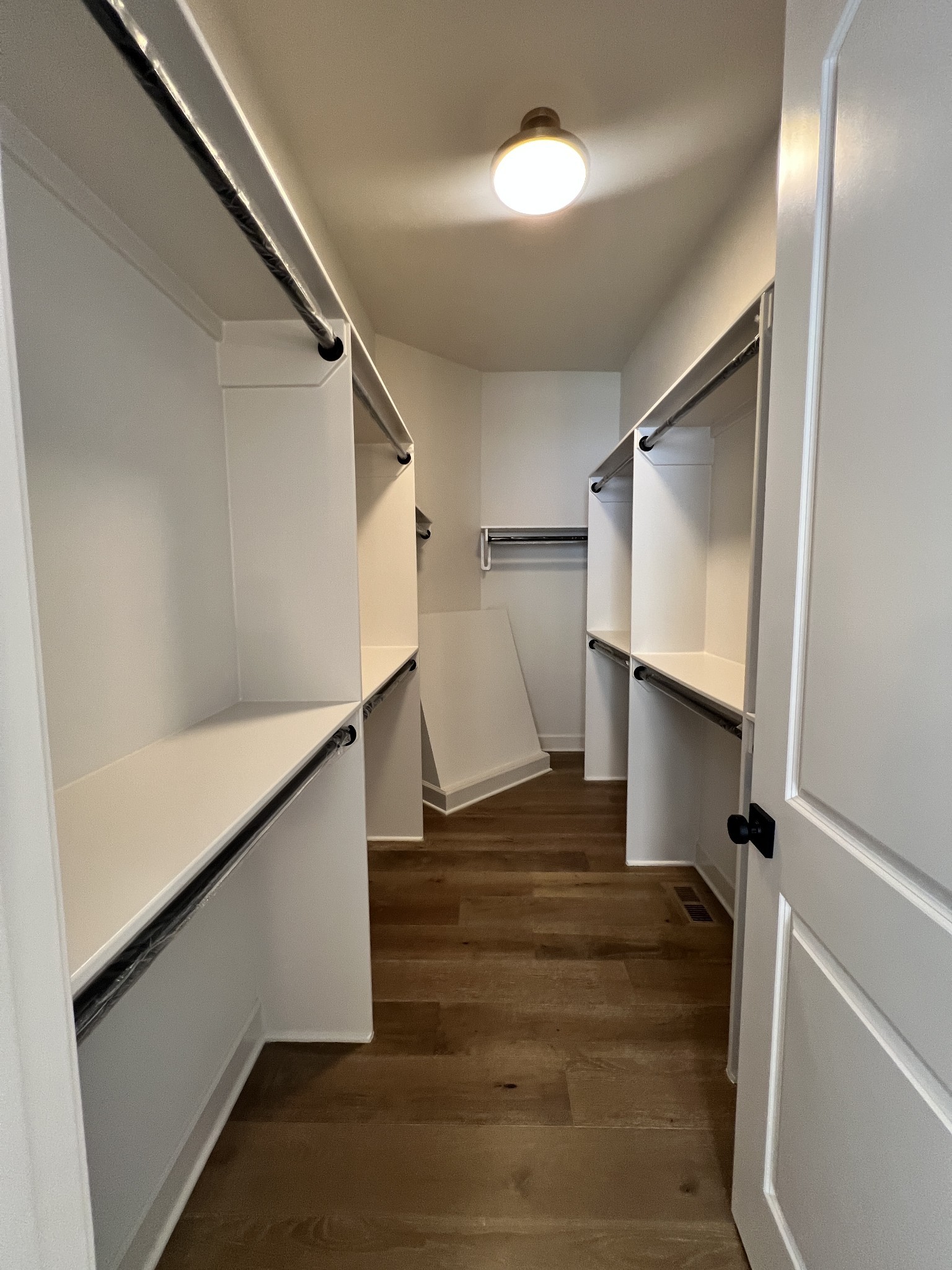1900 Palisades Dr
