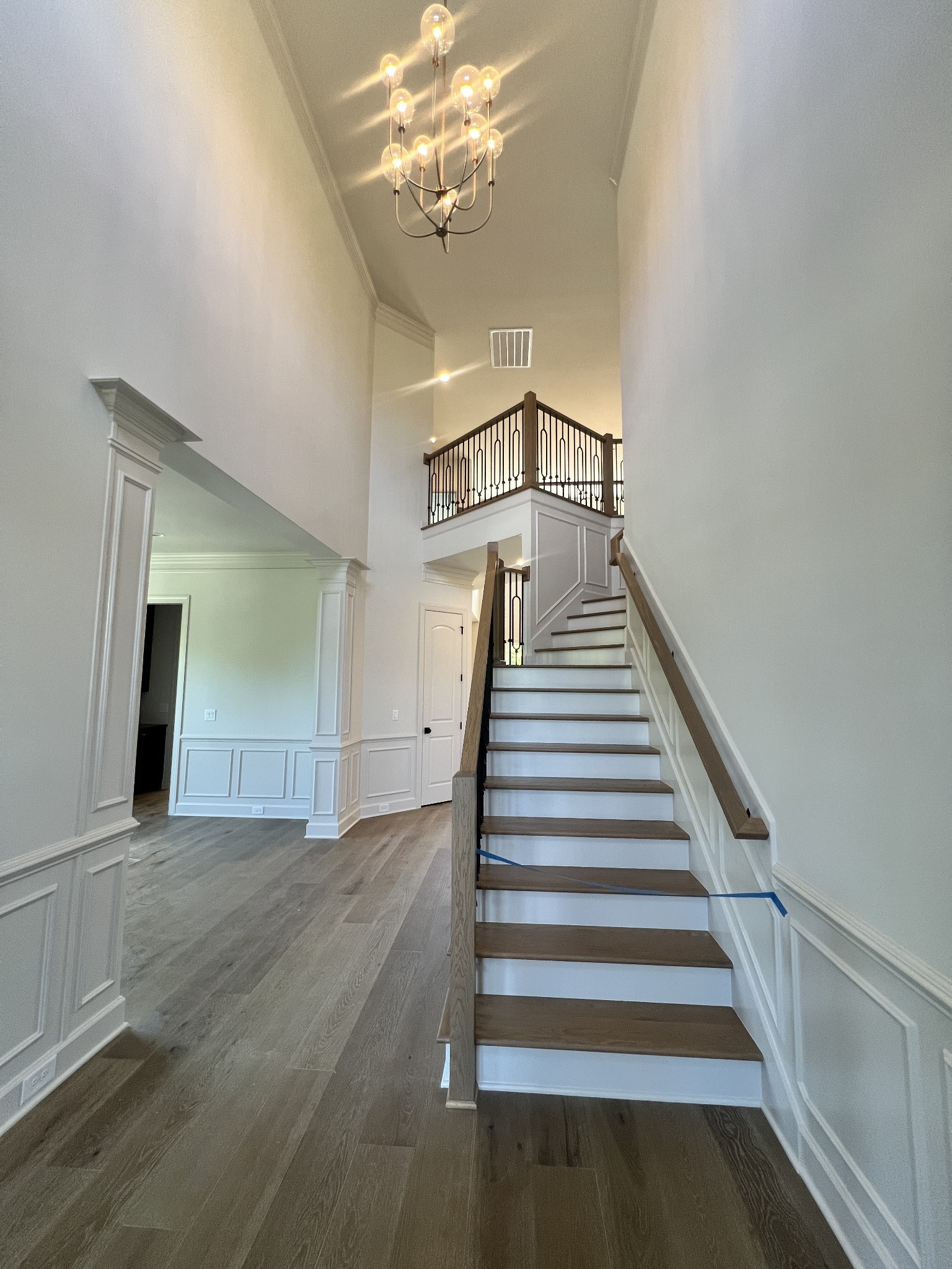 1900 Palisades Dr