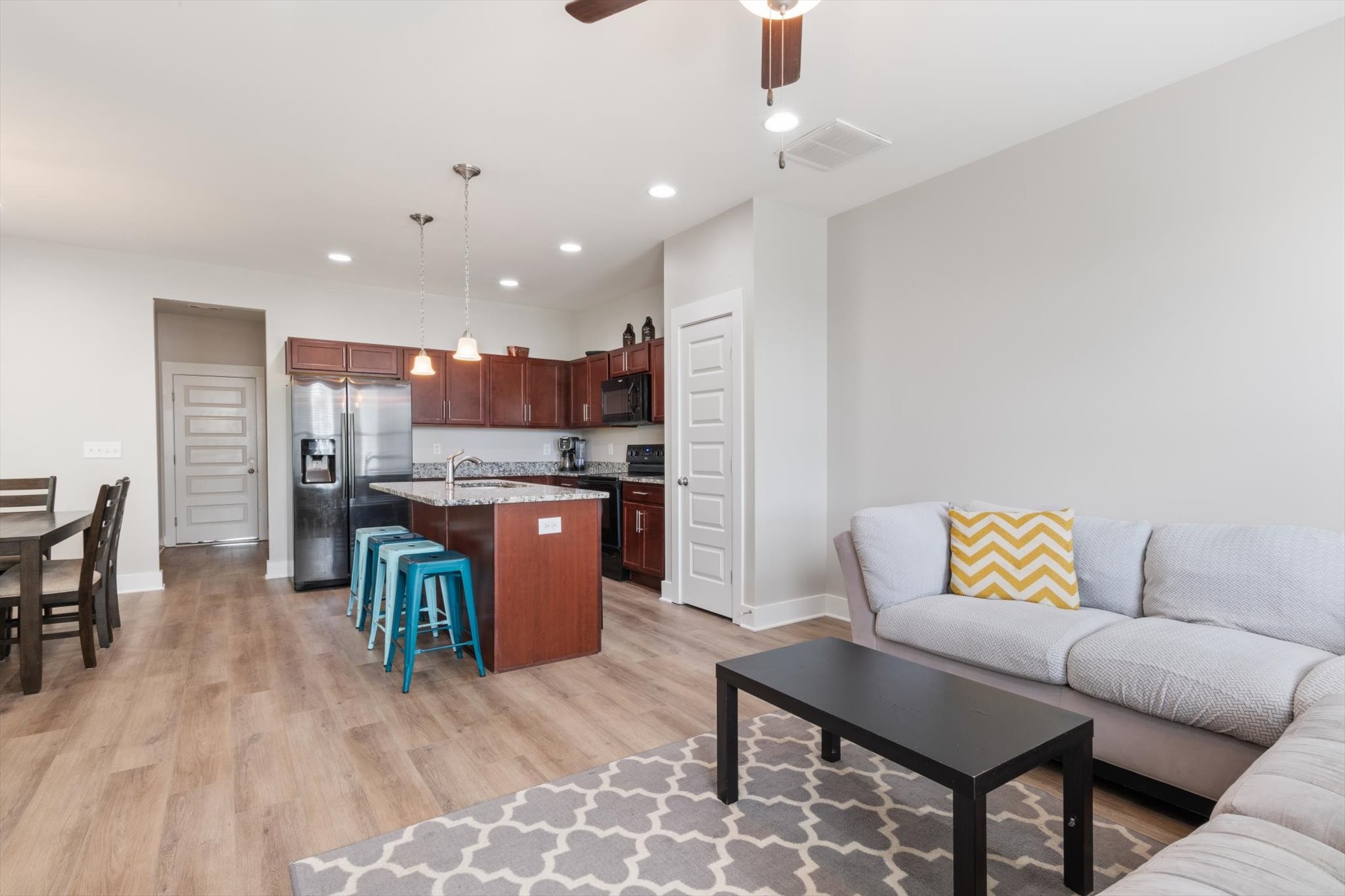 1344 Sula Dr