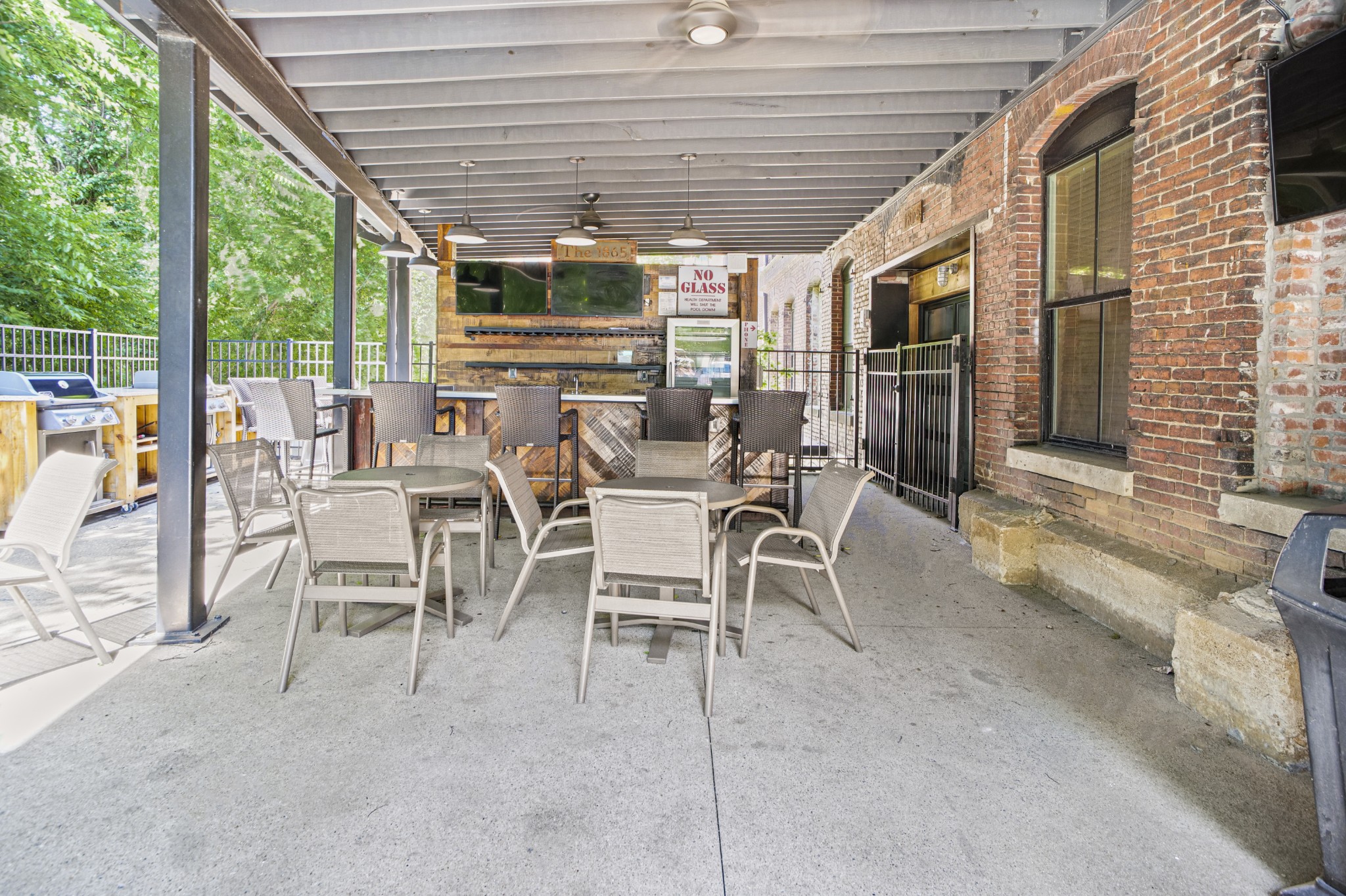612 21st Ave N Unit: 211