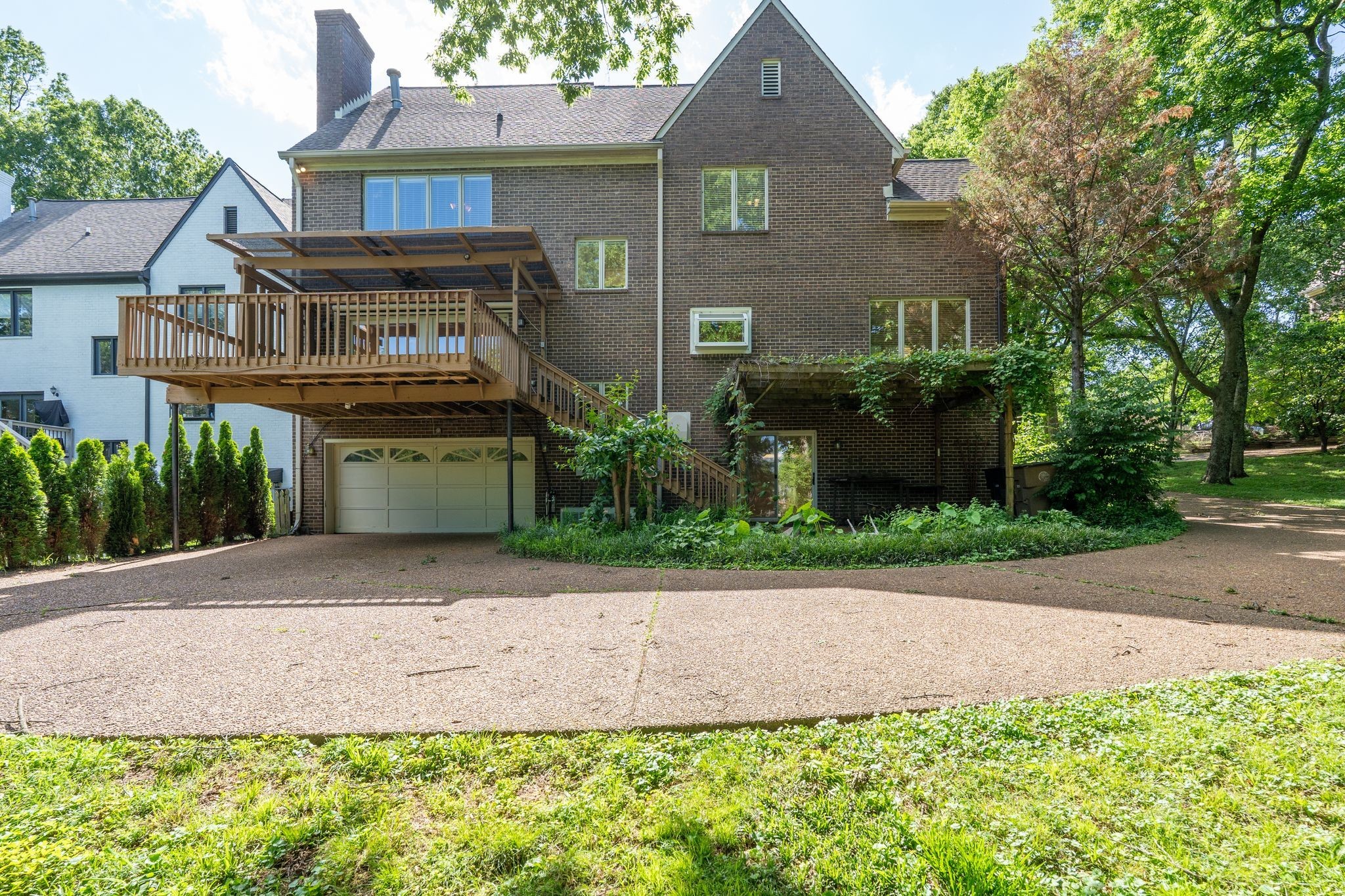 3512 Stokesmont Rd