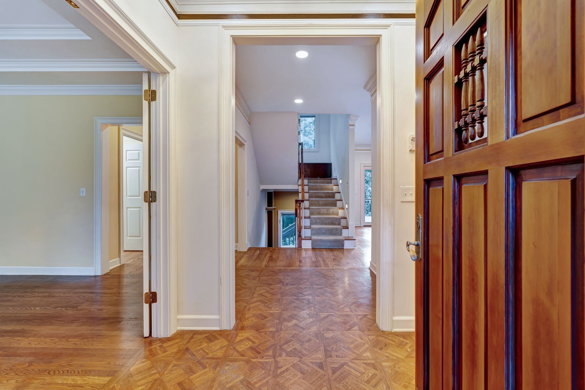 3512 Stokesmont Rd