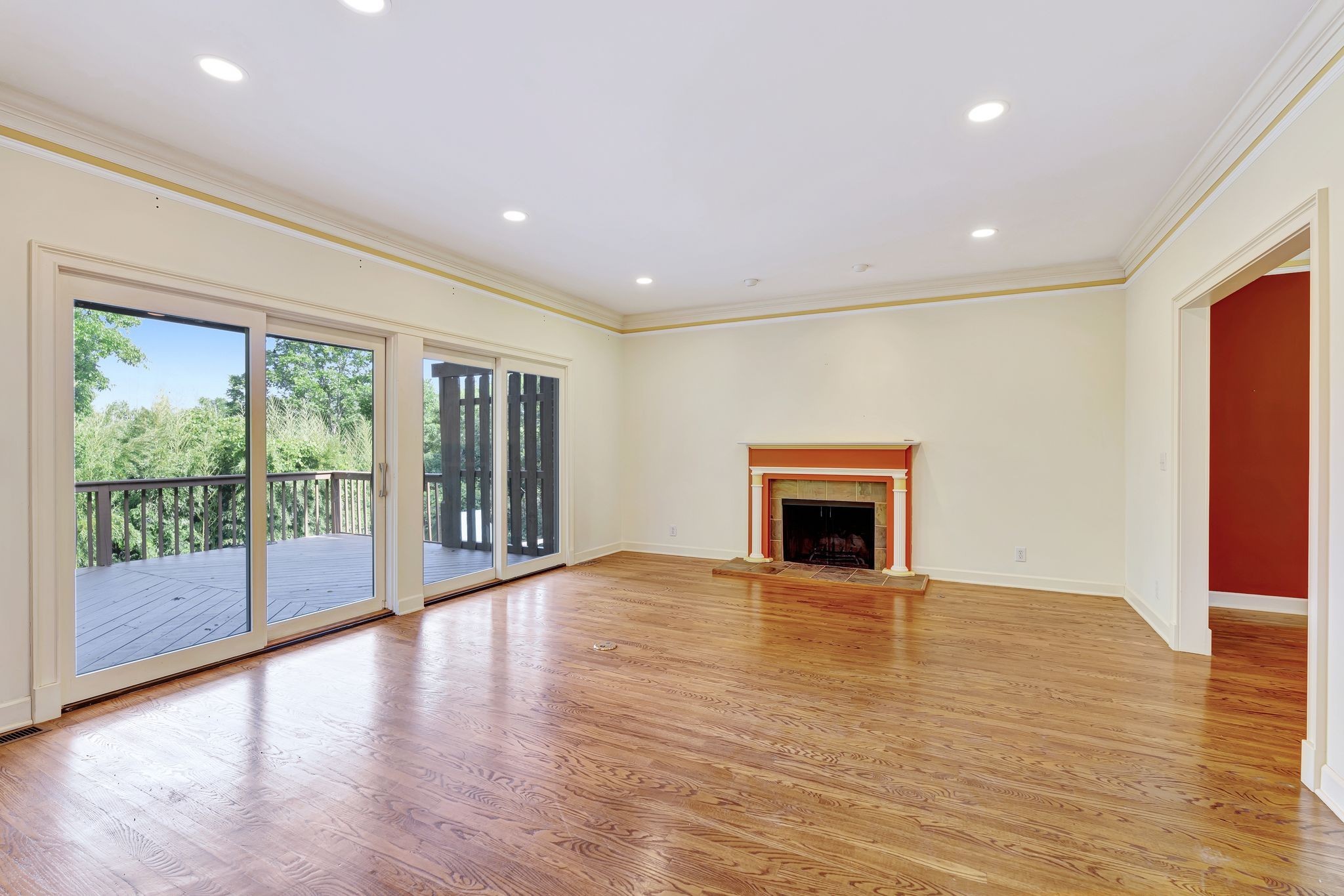 3512 Stokesmont Rd