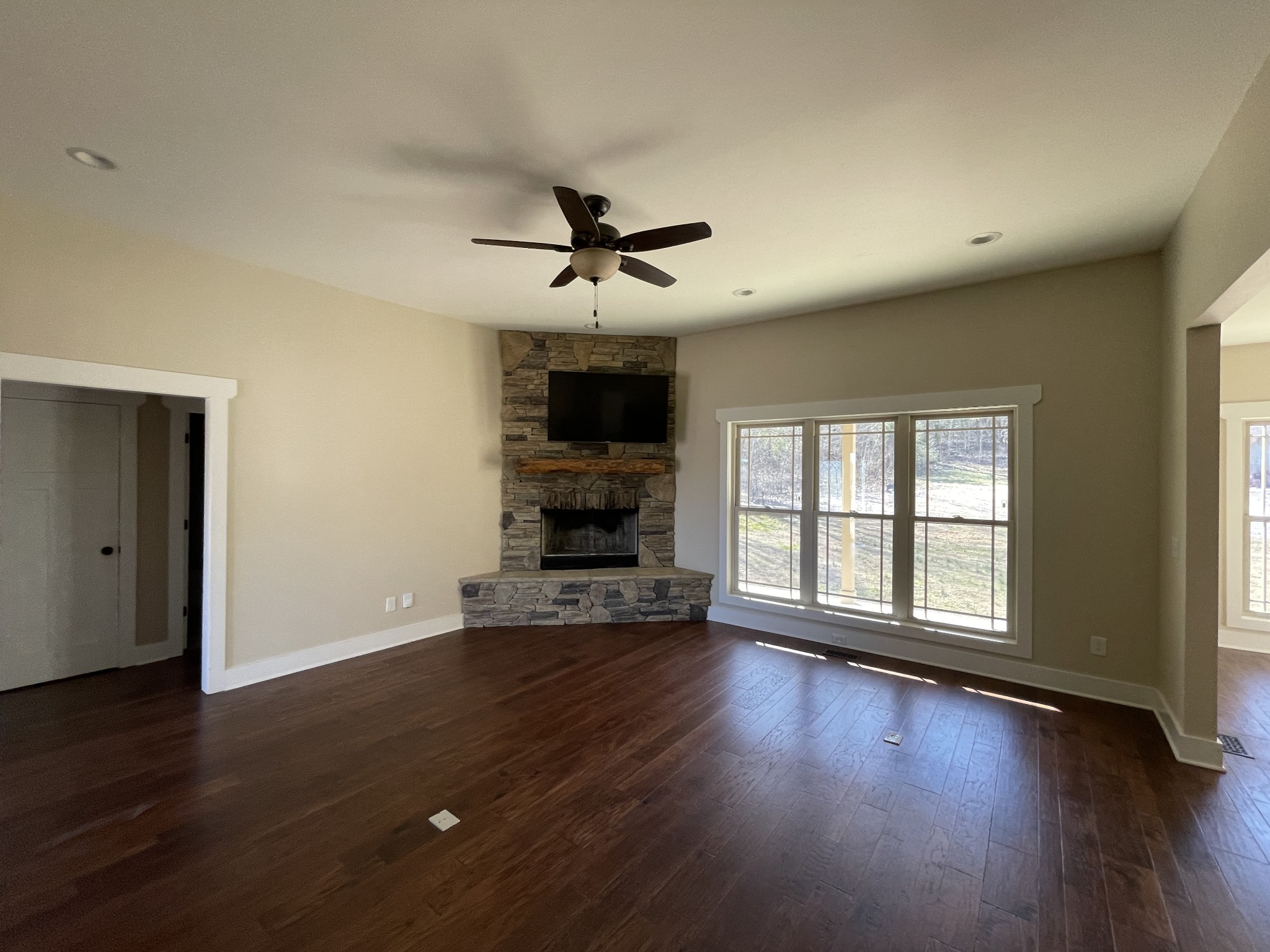 3597 Thompson Rd