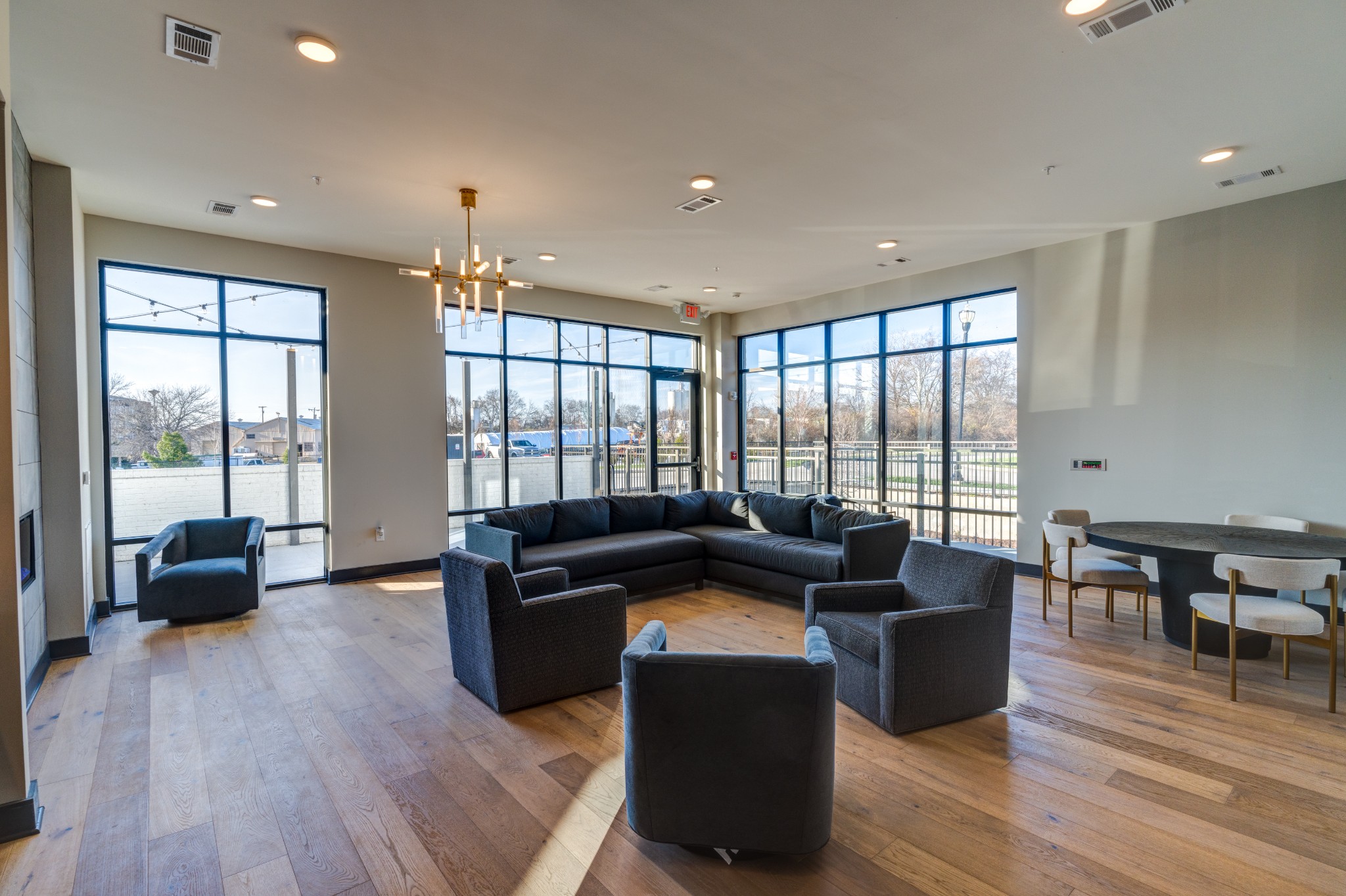 1677 54th Ave, N Unit: 402