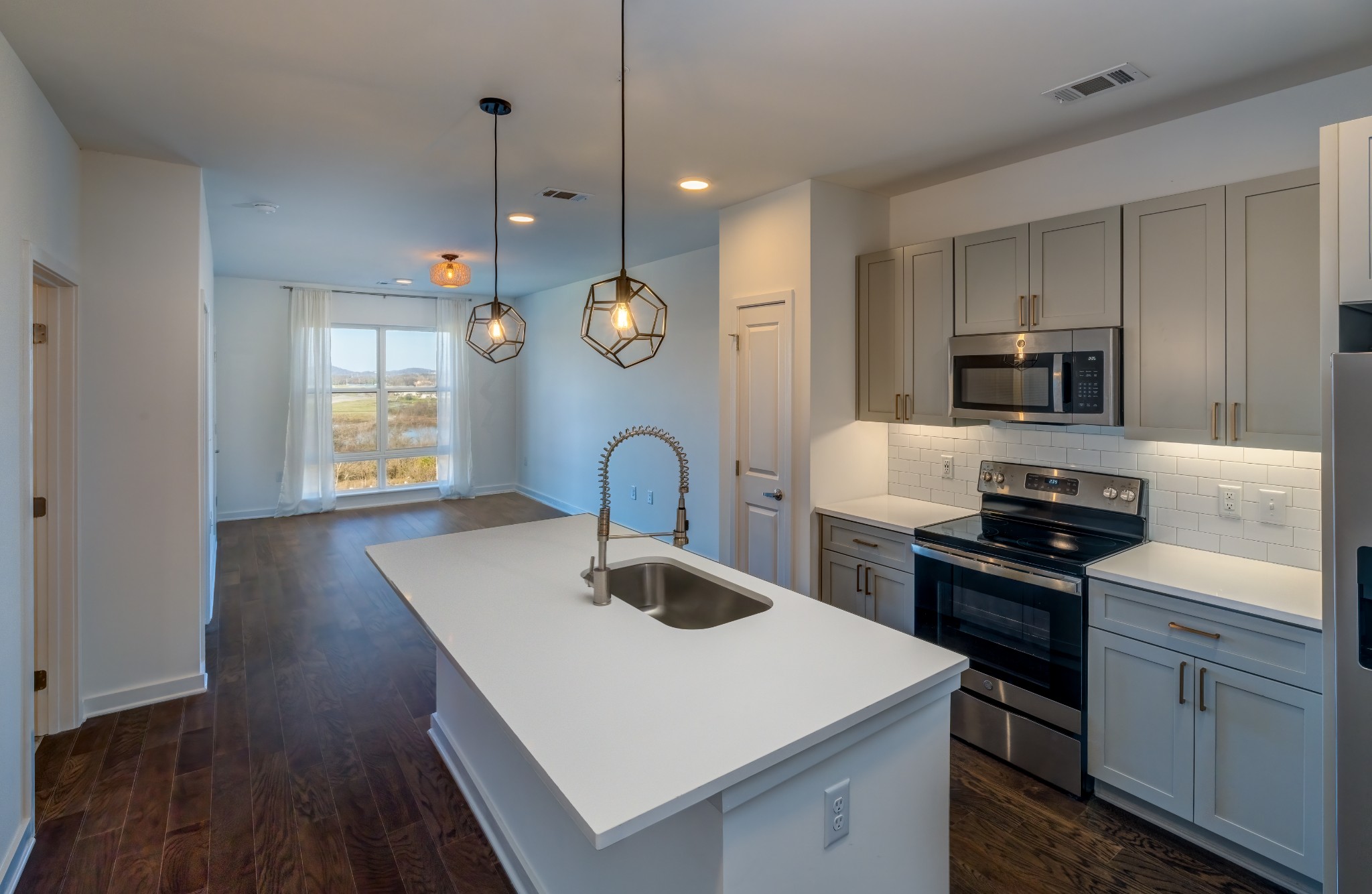 1677 54th Ave, N Unit: 402