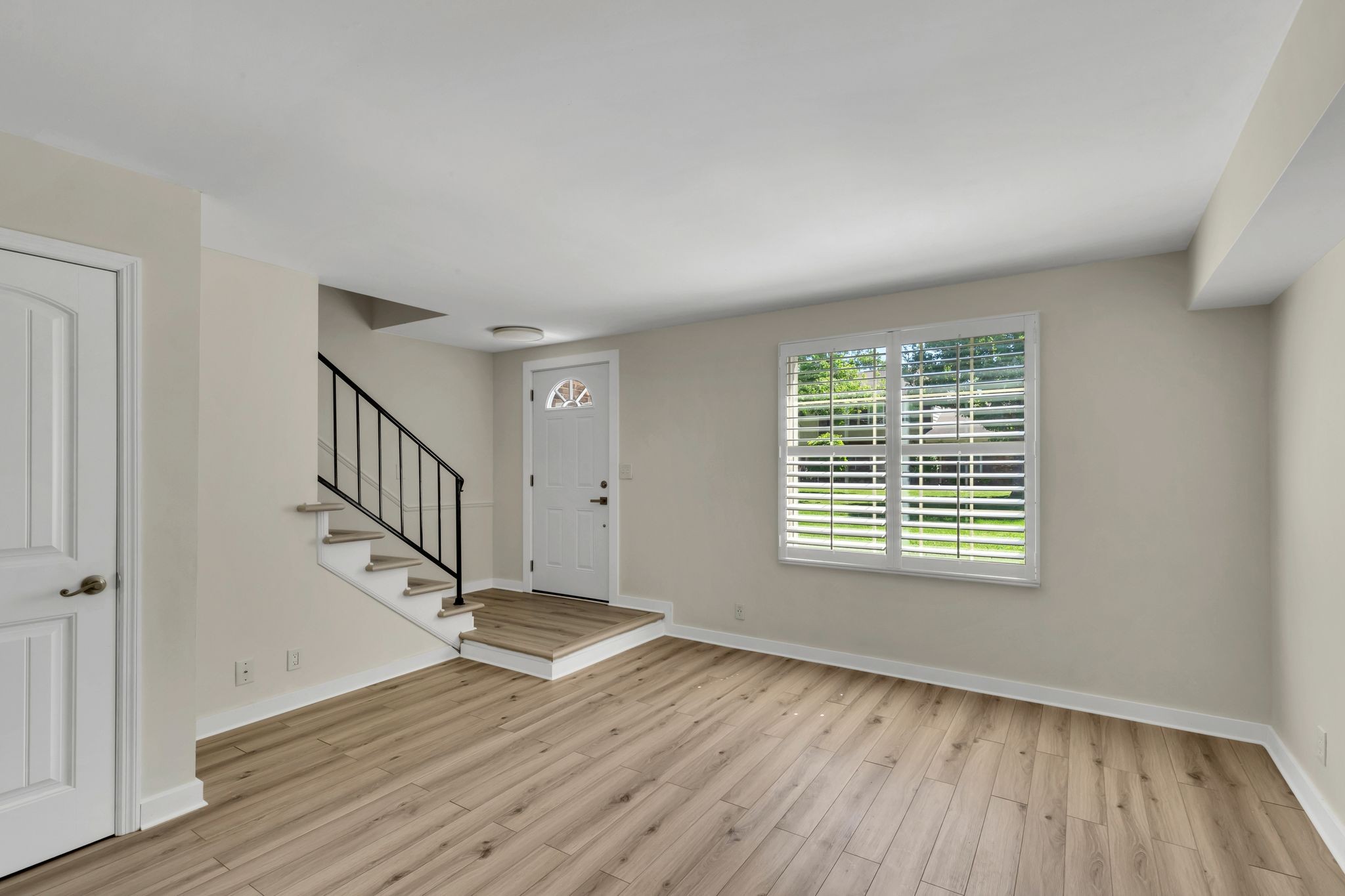 612 Plantation Ct