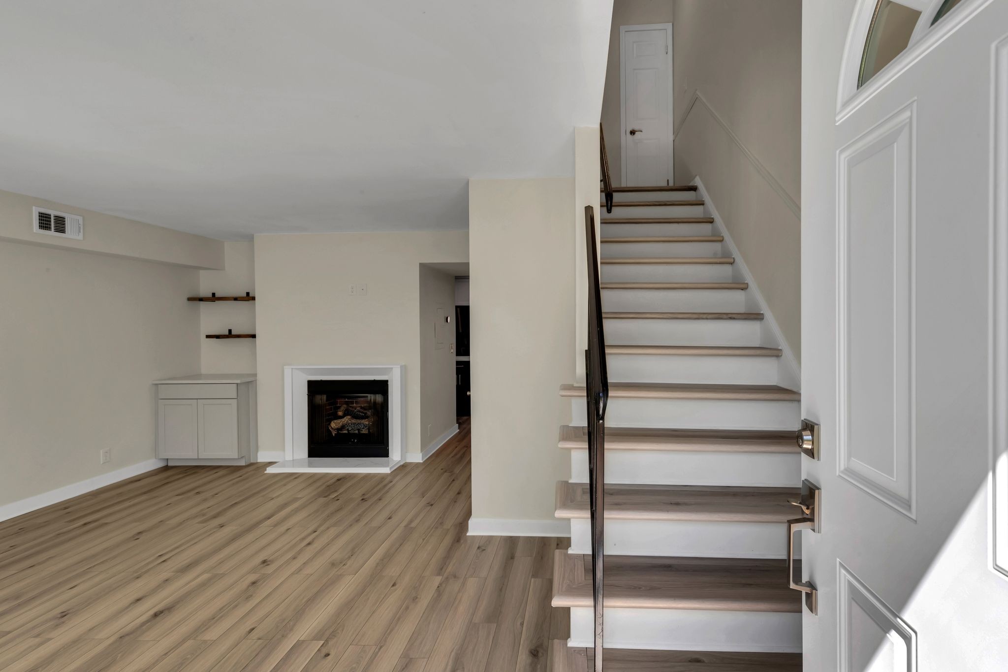 612 Plantation Ct