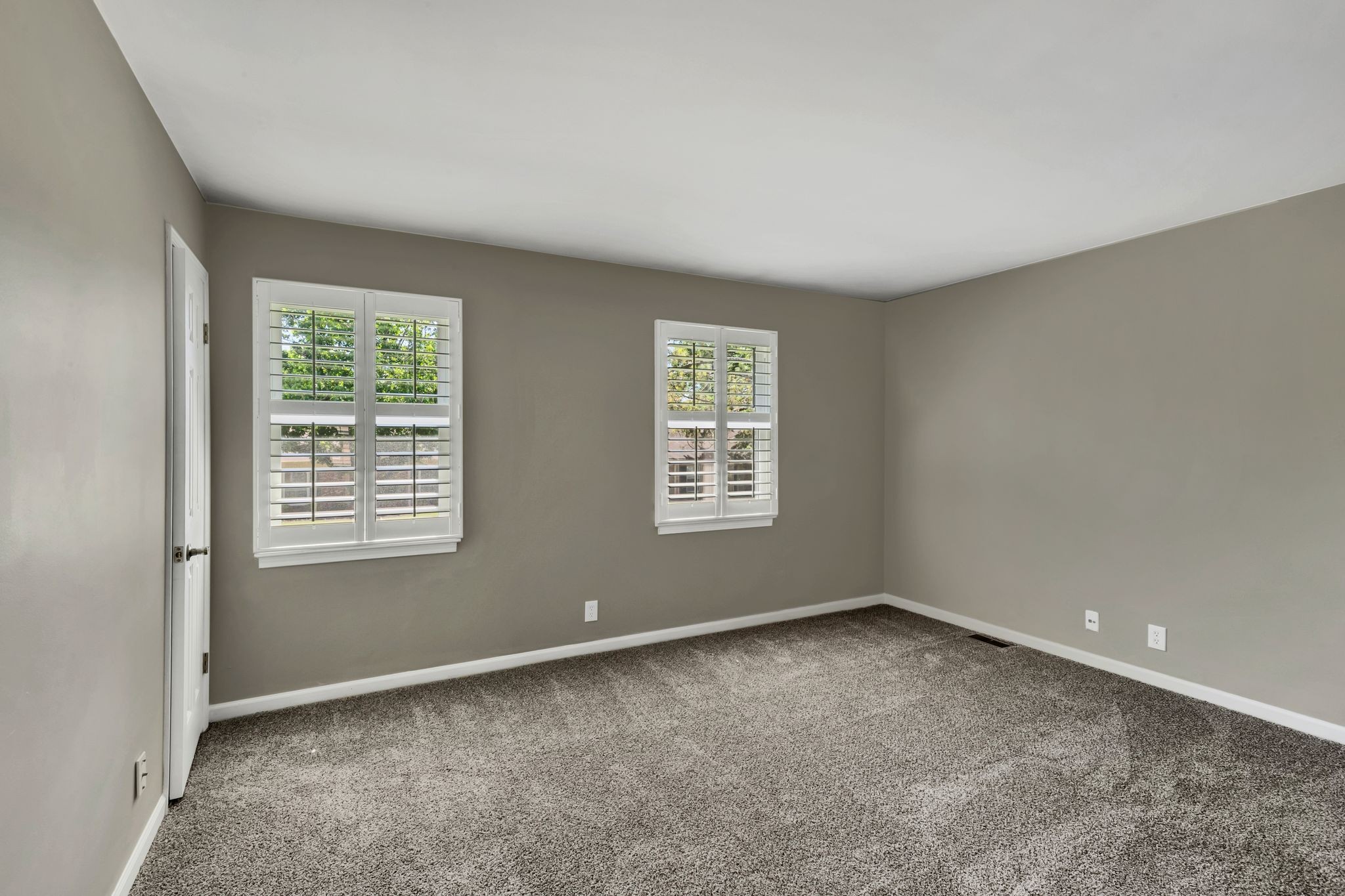 612 Plantation Ct