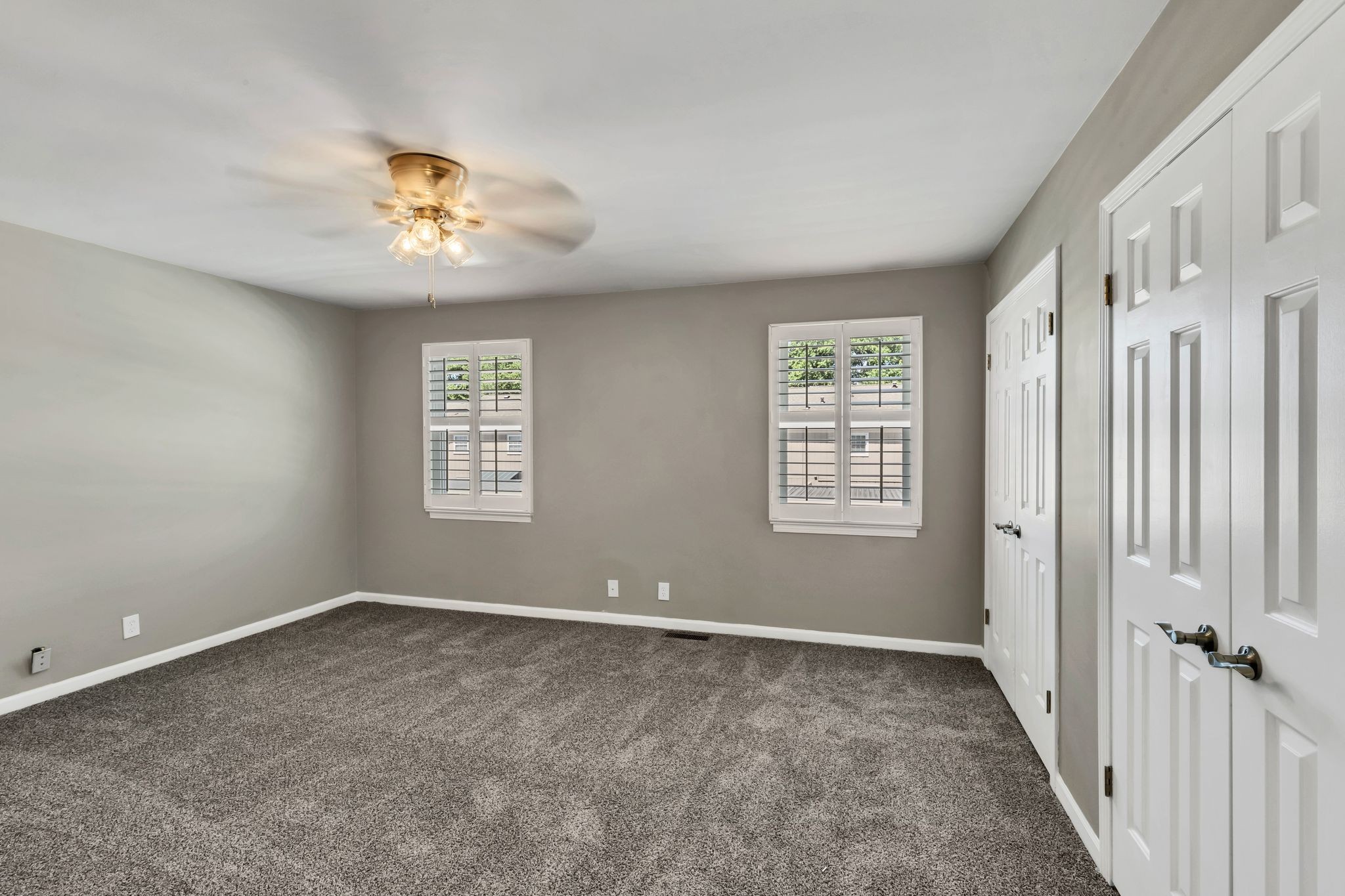 612 Plantation Ct