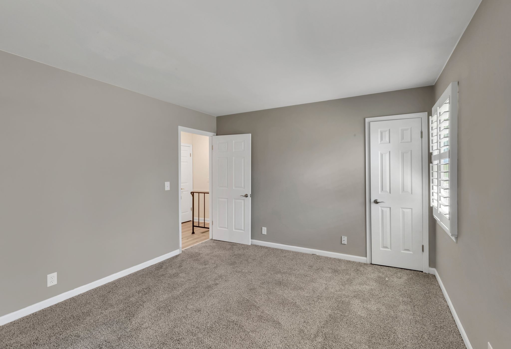 612 Plantation Ct