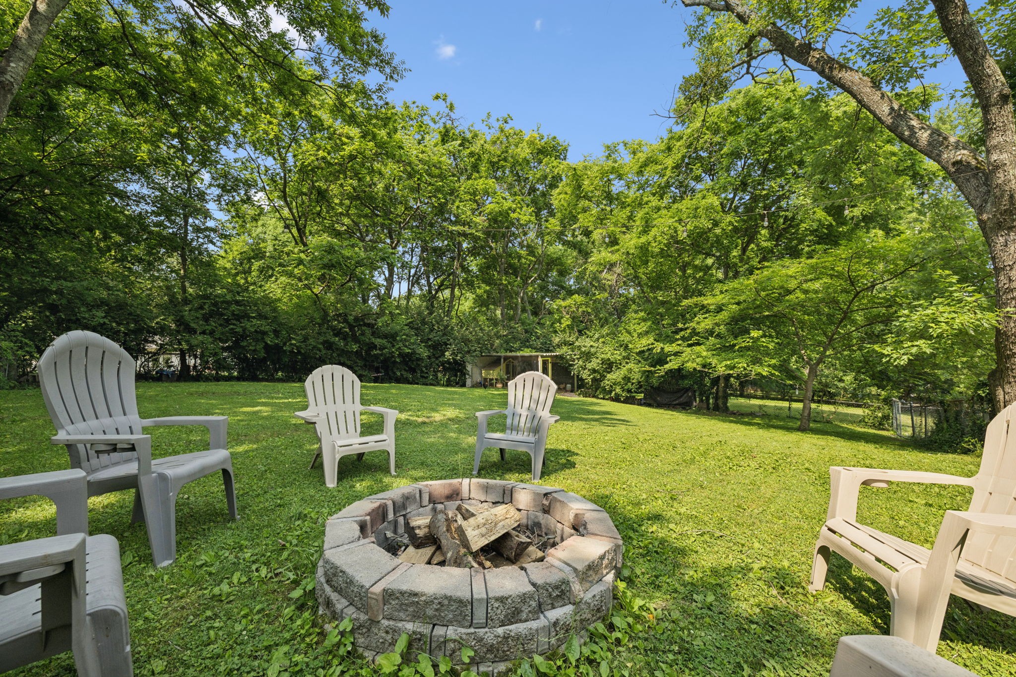 116 Robinhood Cir